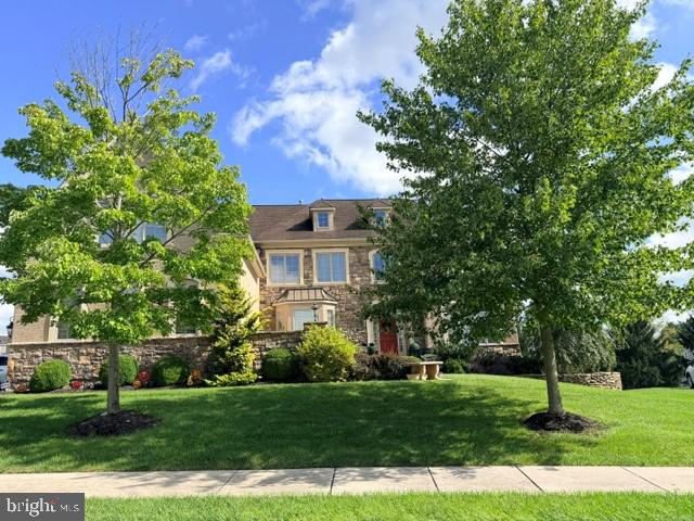 587 Woodview Ln, Harleysville, PA 19438 photo