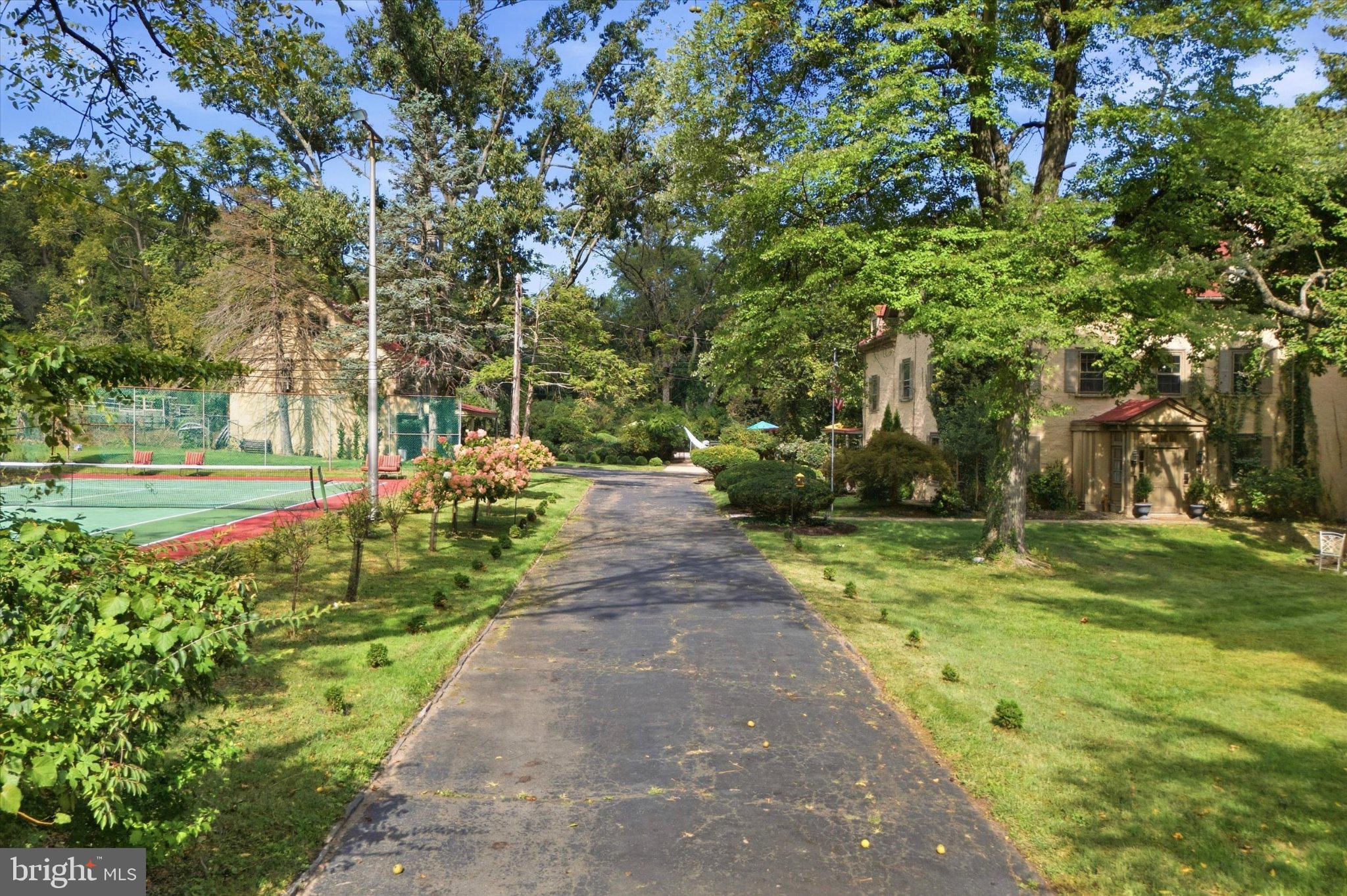 1871 Welsh Rd, Abington, PA 19001 photo