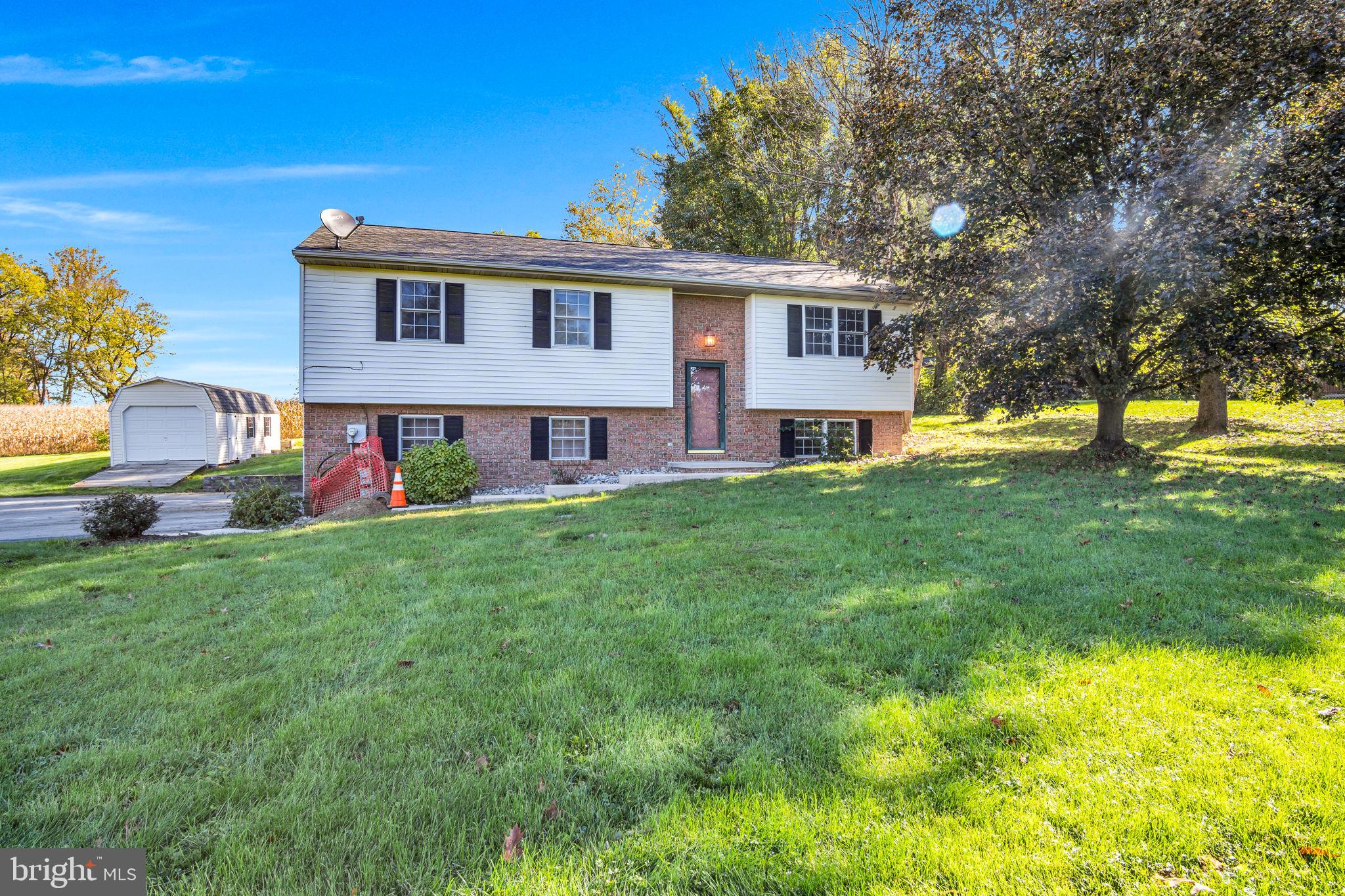 165 Covered Bridge Rd, Elizabethtown, PA 17022