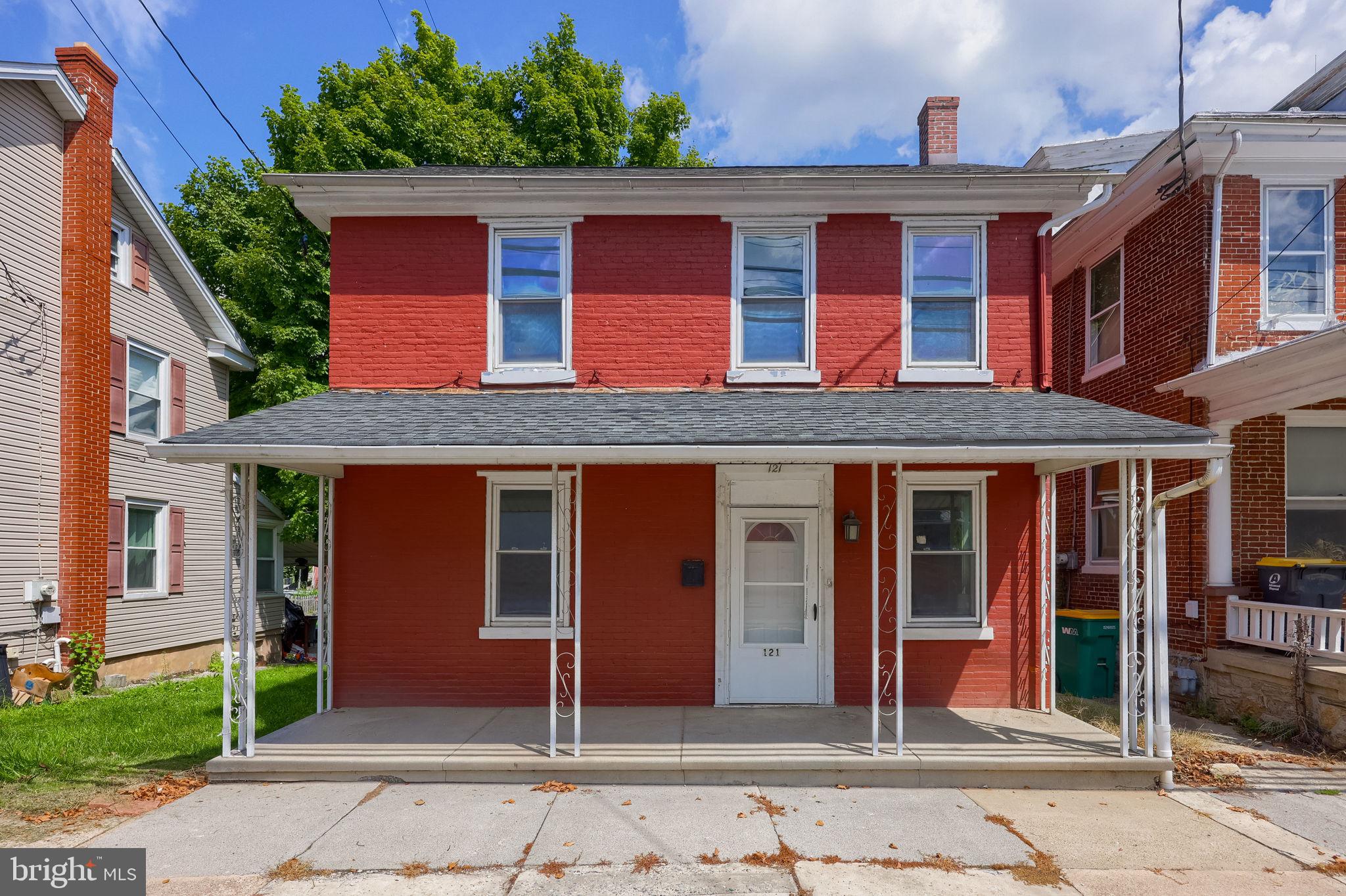 121 Penn Ave, Wernersville, PA 19565