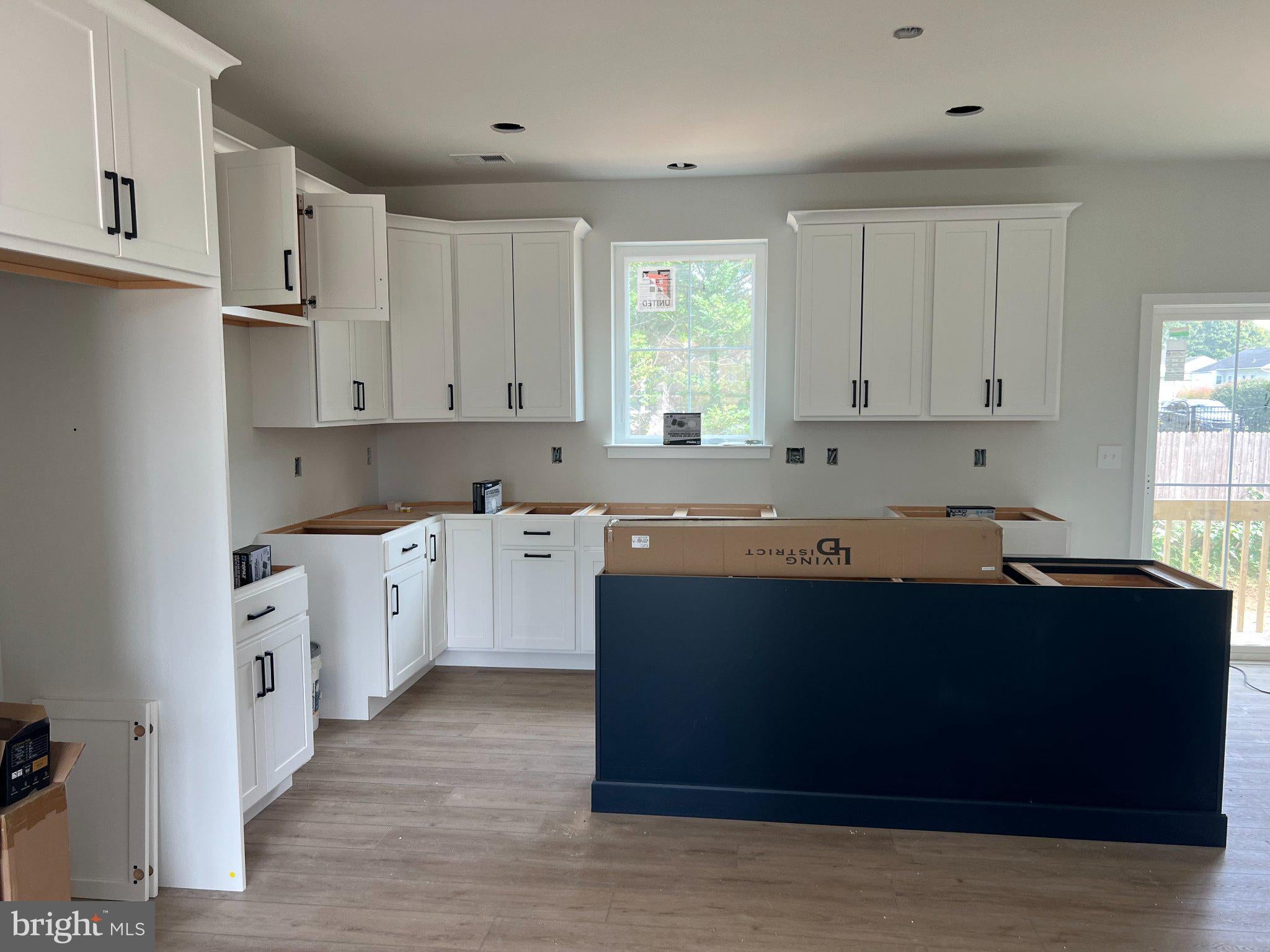 262 Mcadoo Ave, Hampton, NJ 08619 photo