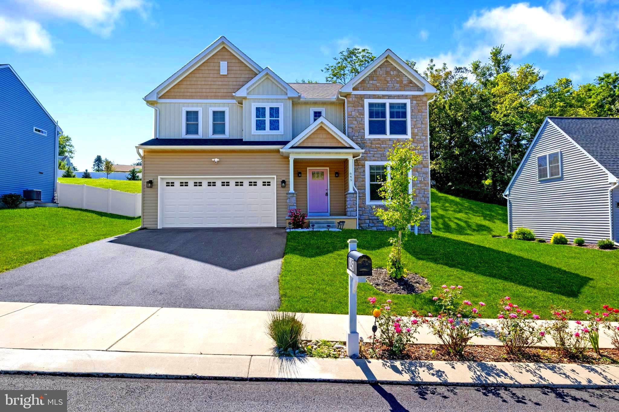 645 Pier Dr, Lancaster, PA 17603
