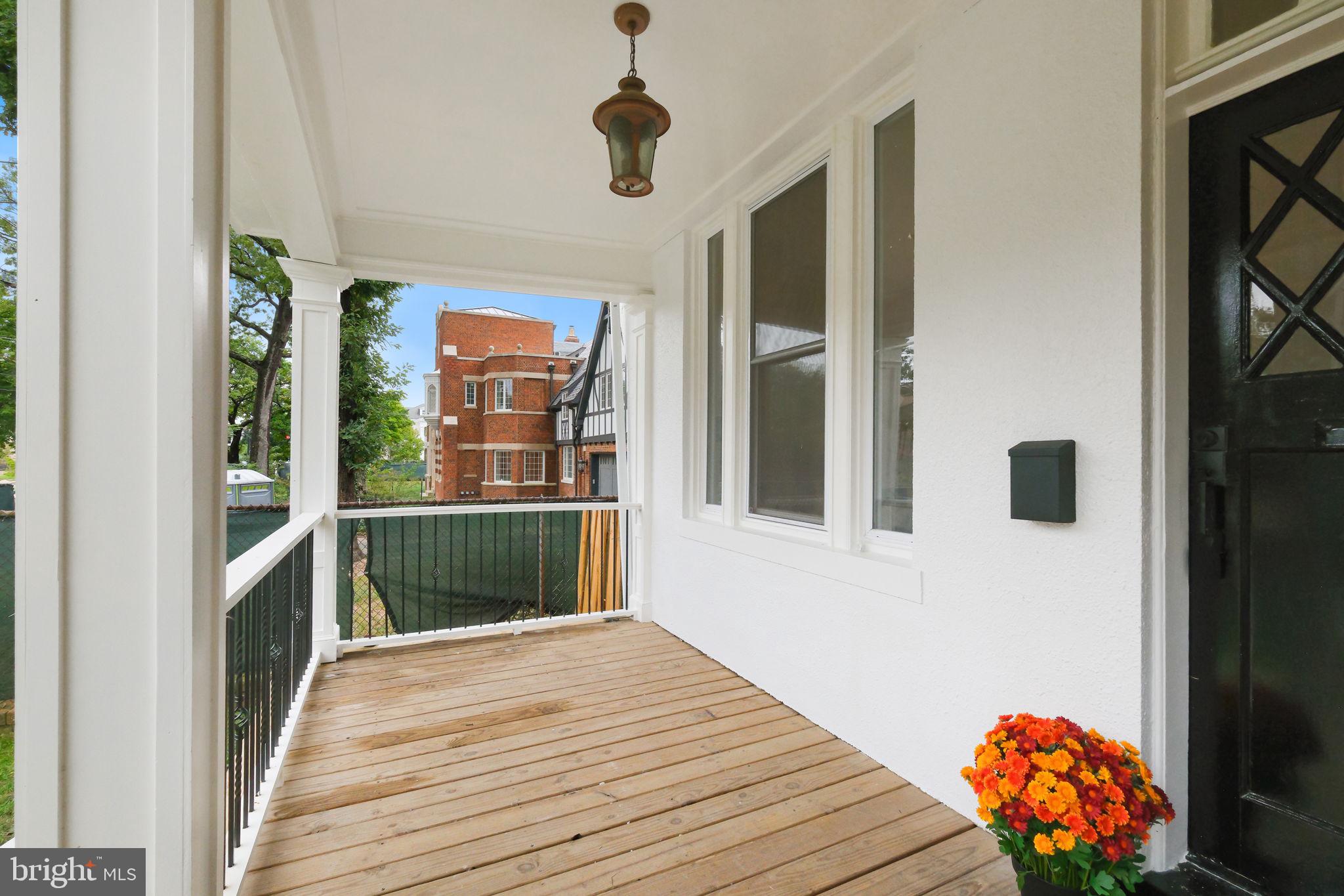 1614 Decatur St, Washington, DC 20011 photo