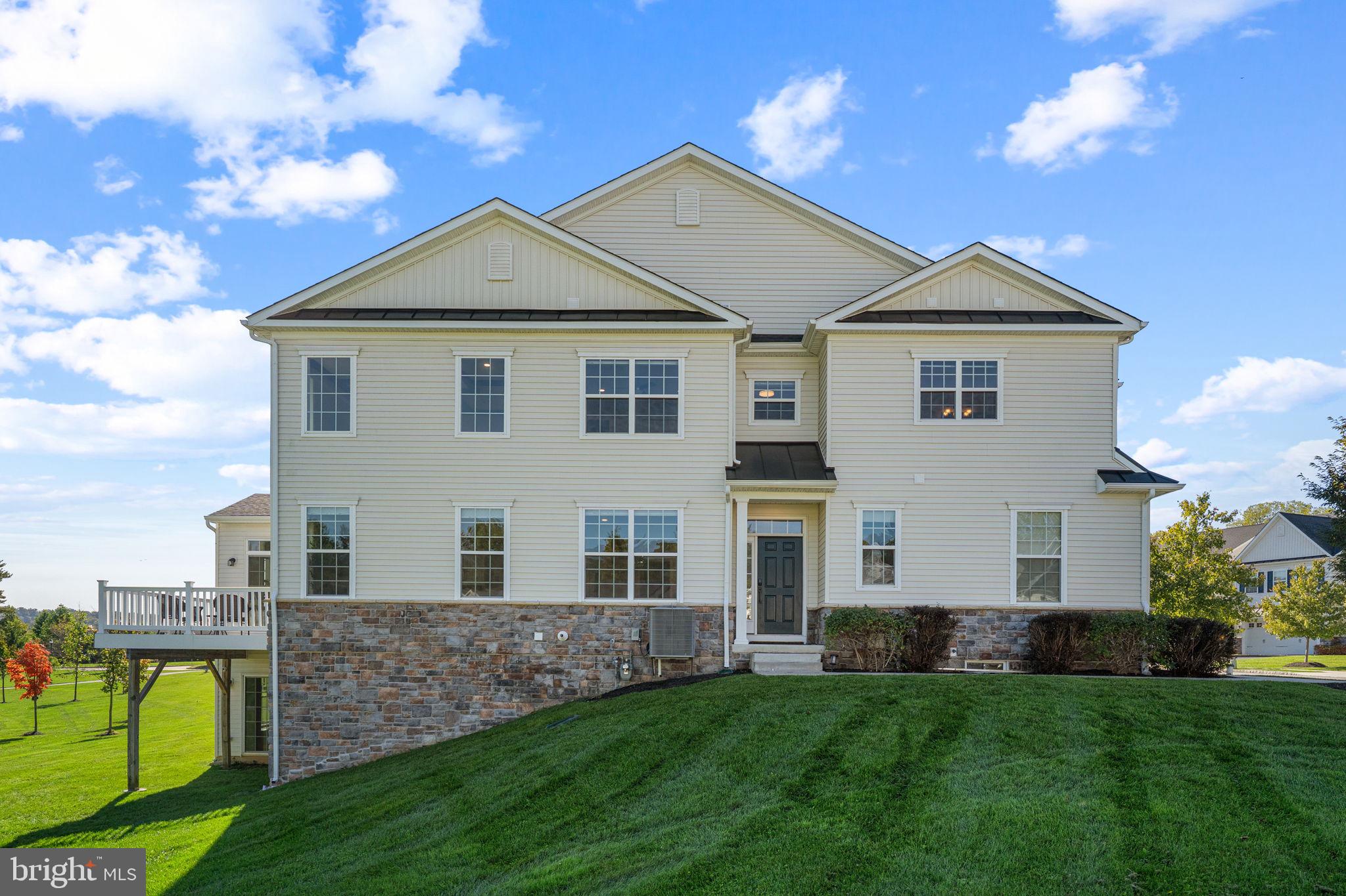 460 Lee Pl, Exton, PA 19341 photo