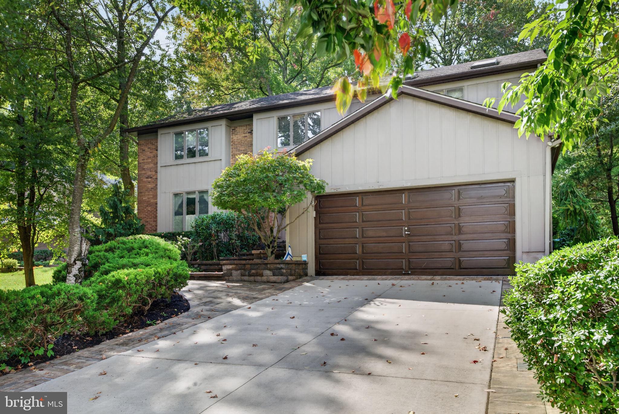 21 Teak Ct, Cherry Hill, NJ 08003