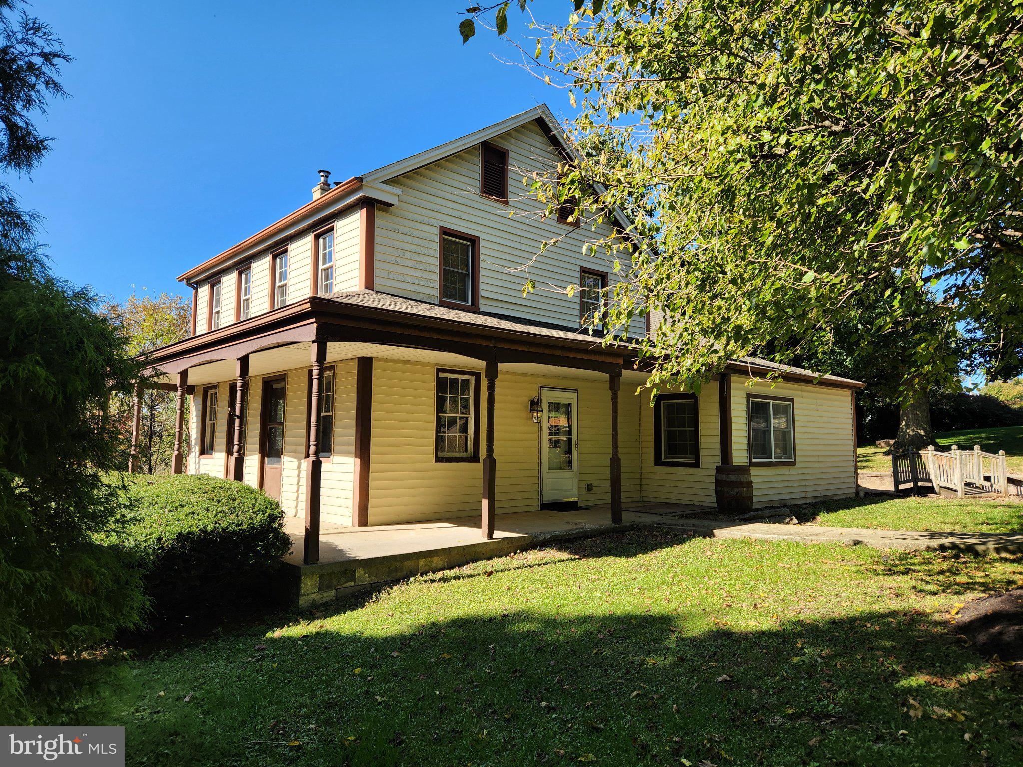 1394 Strickler Rd, Manheim, PA 17545