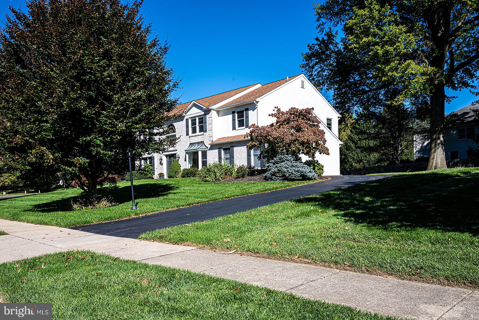 1603 Winchester Dr, Blue Bell, PA 19422 photo