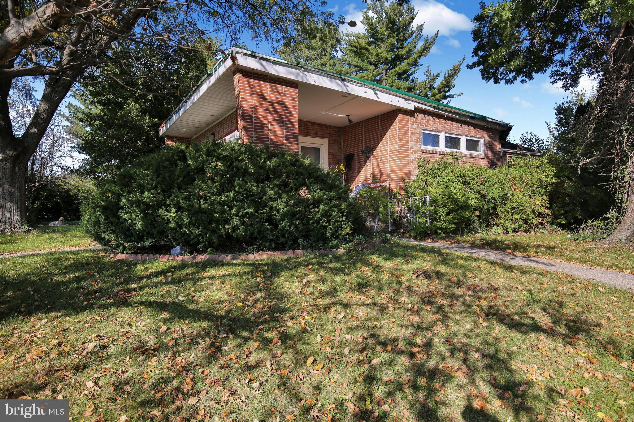 28 Mifflin Blvd, Shillington, PA 19607 photo