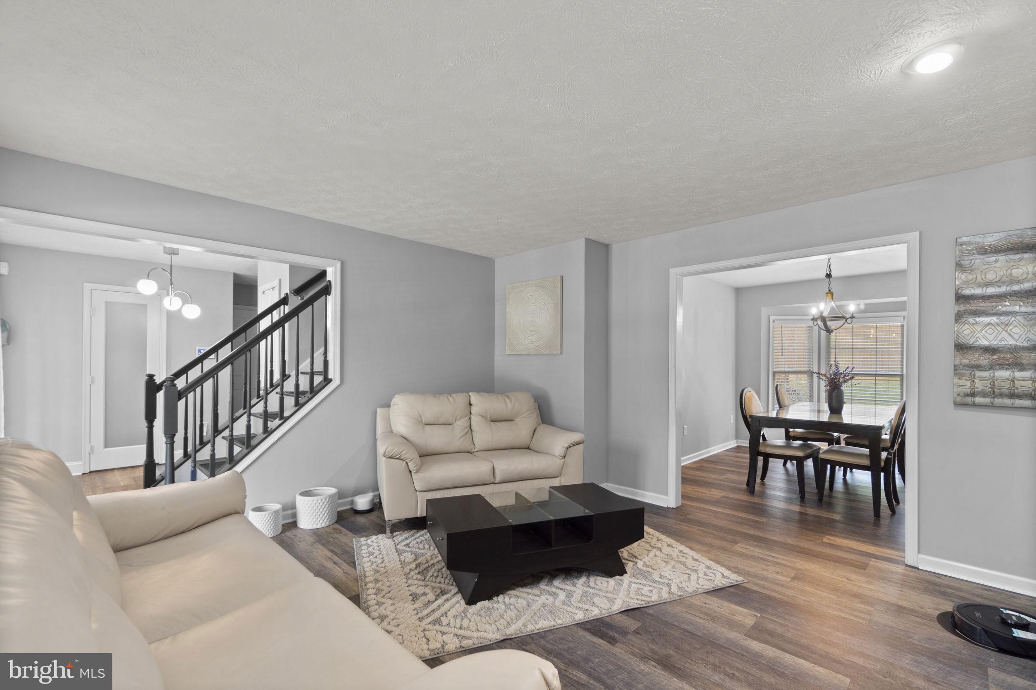 13 Sara Ct, Owings Mills, MD 21117 photo