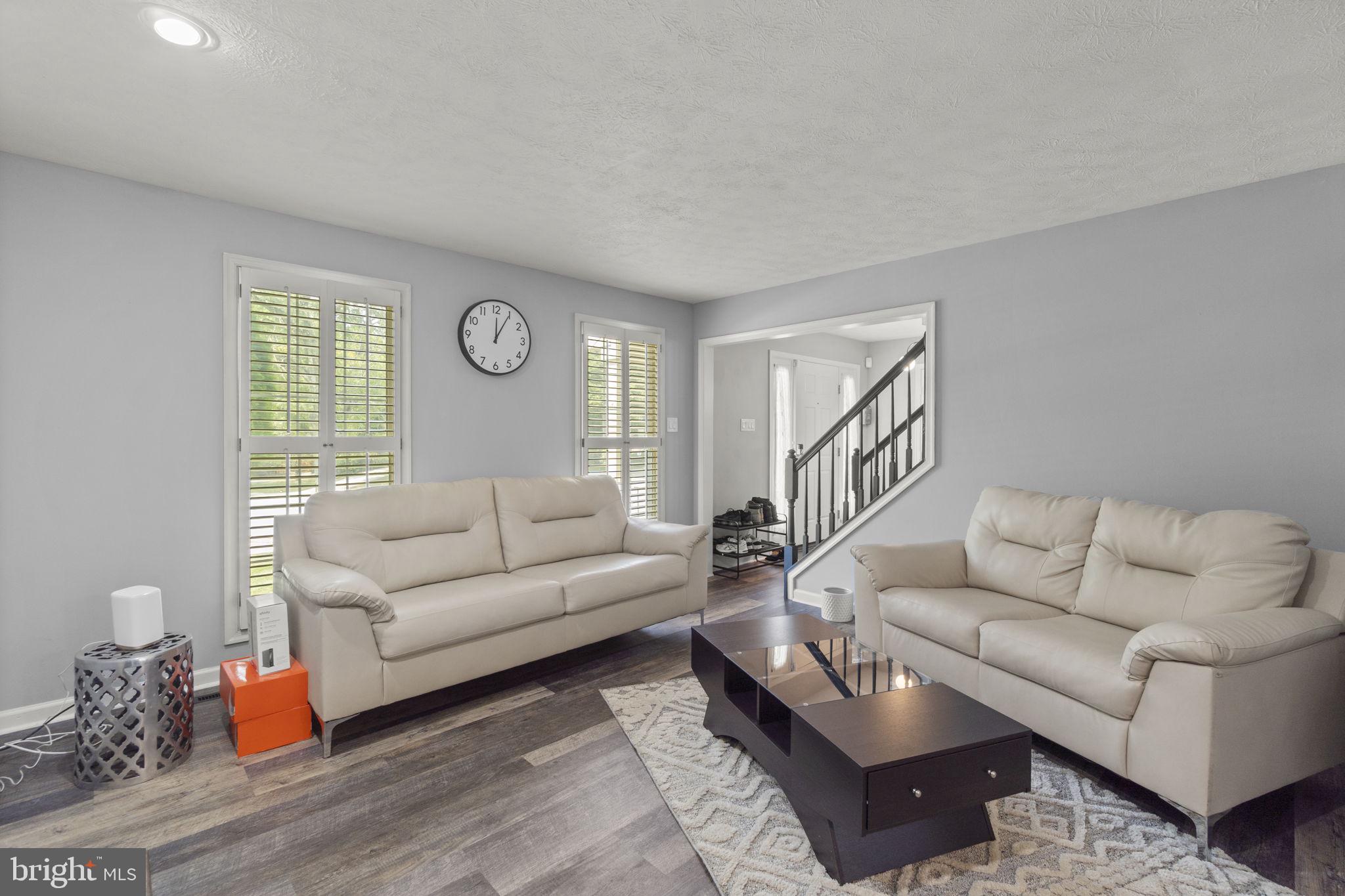 13 Sara Ct, Owings Mills, MD 21117 photo