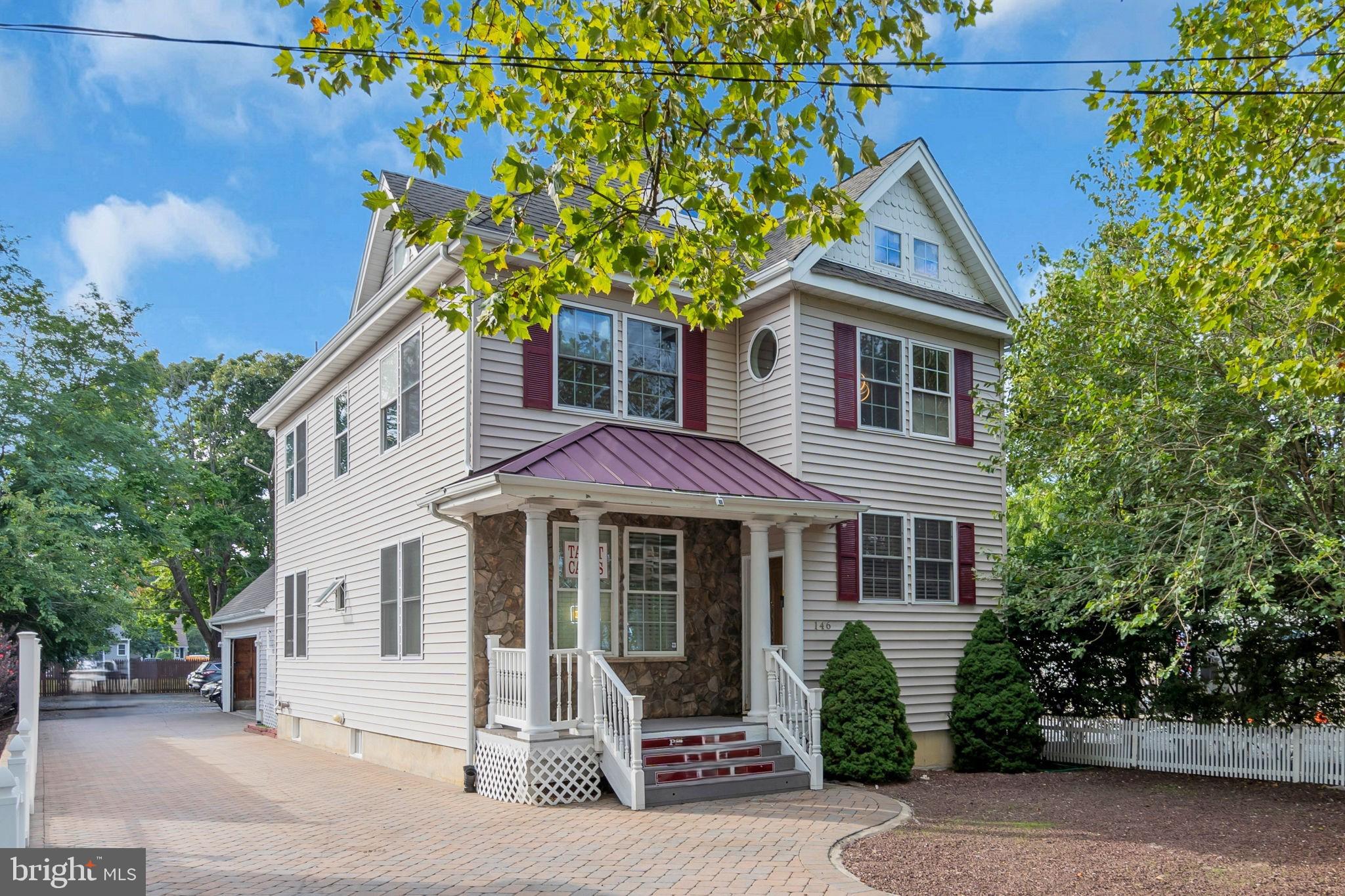 146 Main St, Manahawkin, NJ 08050