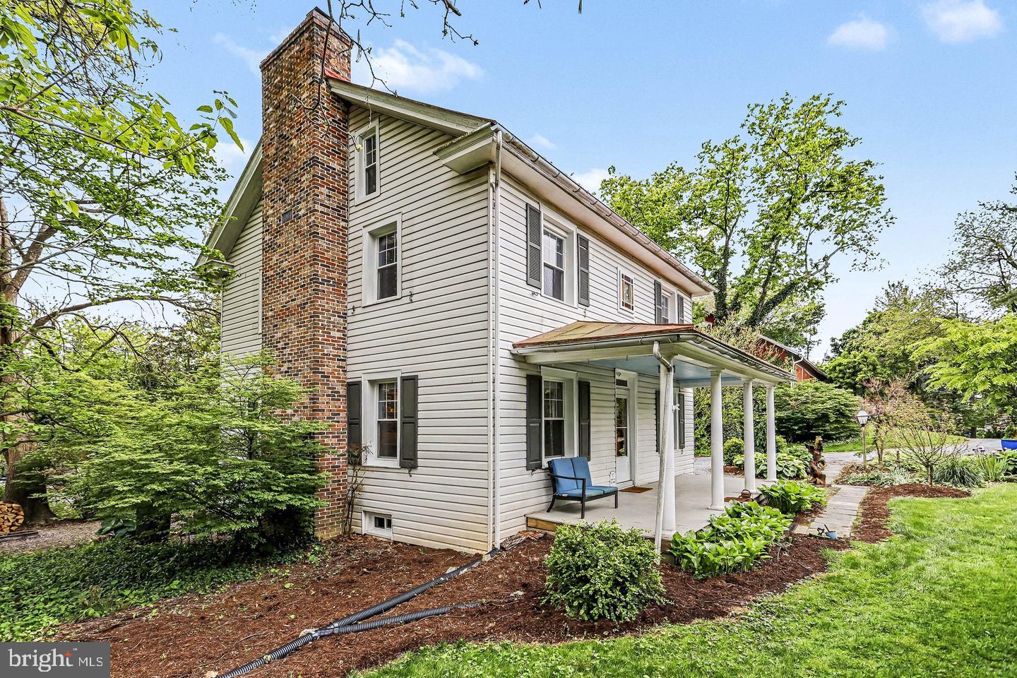 181 Windover Tpke, Lancaster, PA 17601 photo