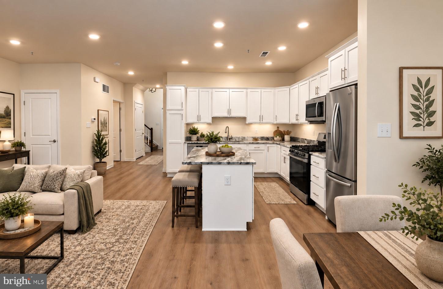 10 Wayne Ct, Blackwood, NJ 08012