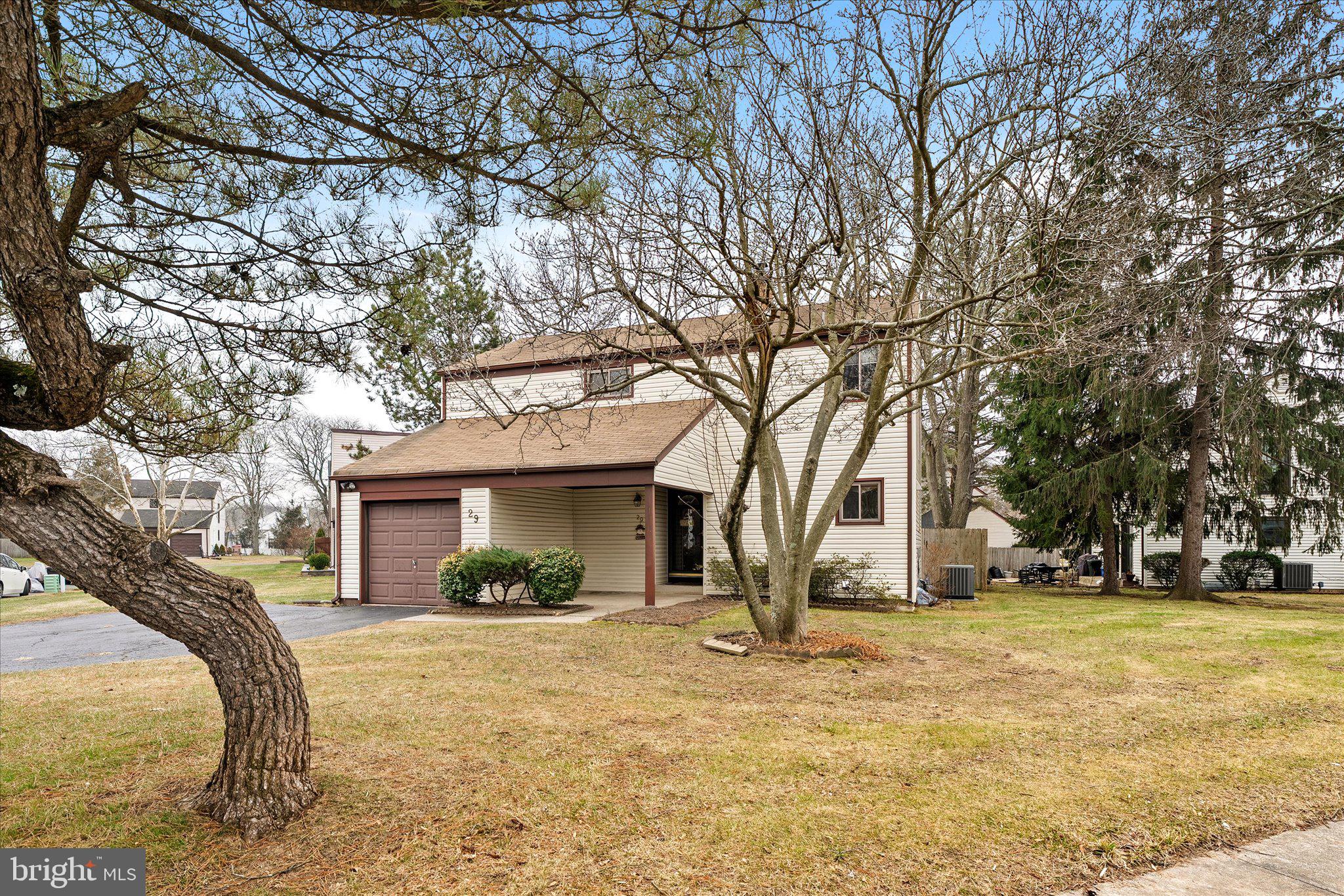 29 Pennington Rd, East Windsor, NJ 08520 photo