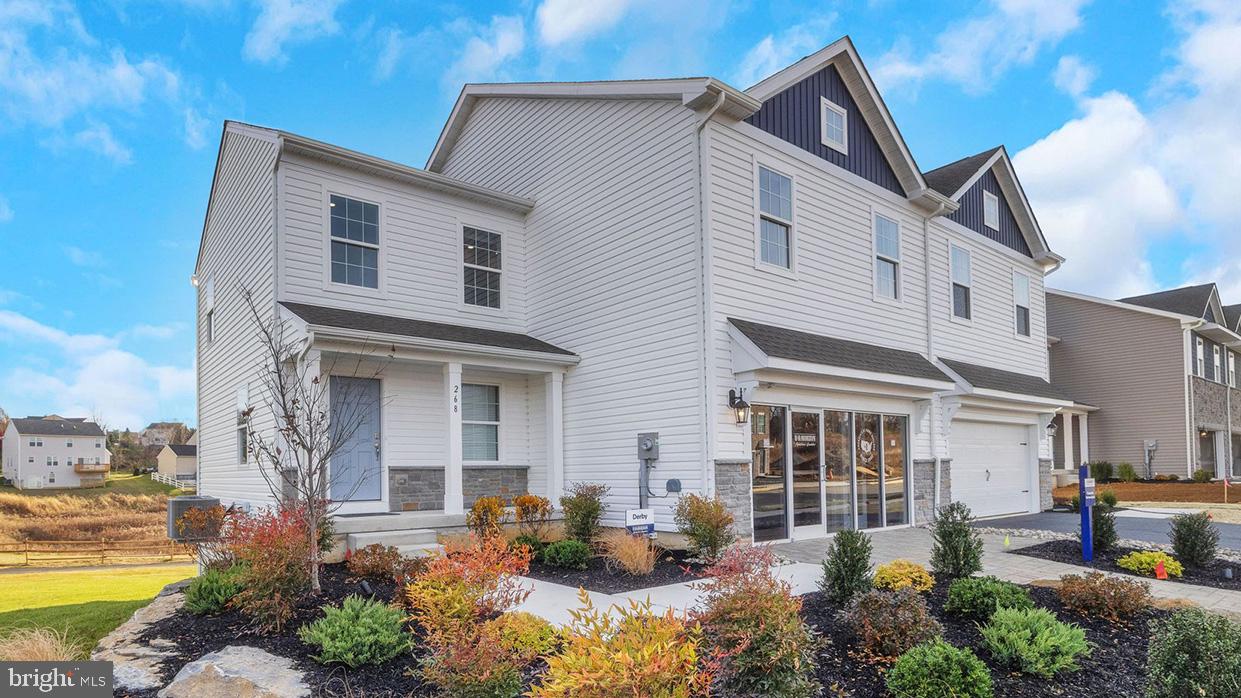 218 Winding Rd, Forks Township, PA 18040