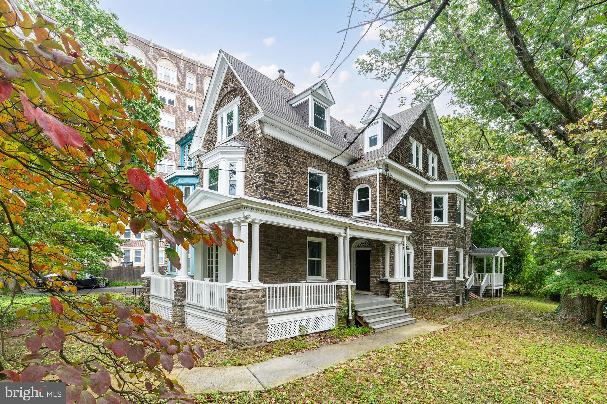 6623 Mccallum St, Philadelphia, PA 19119