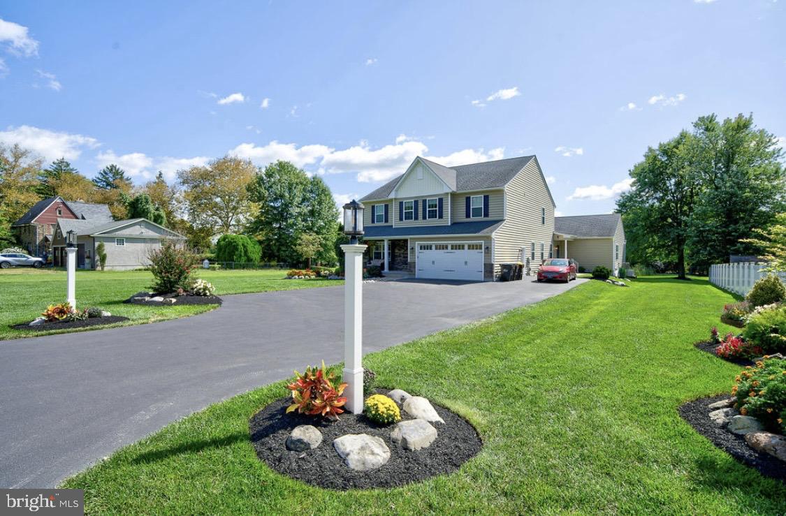 57 Woodlawn Ave, Chalfont, PA 18914 photo