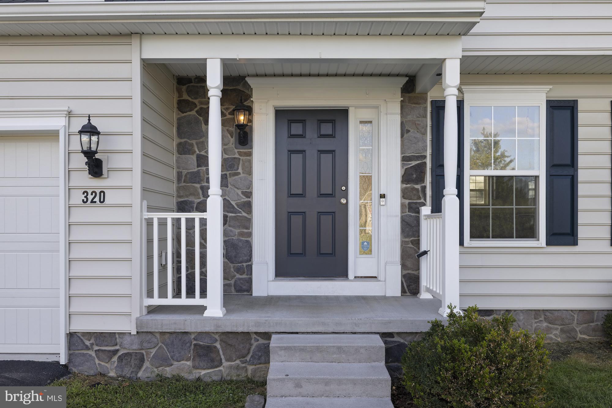 320 Friendly Dr, Hanover, PA 17331 photo