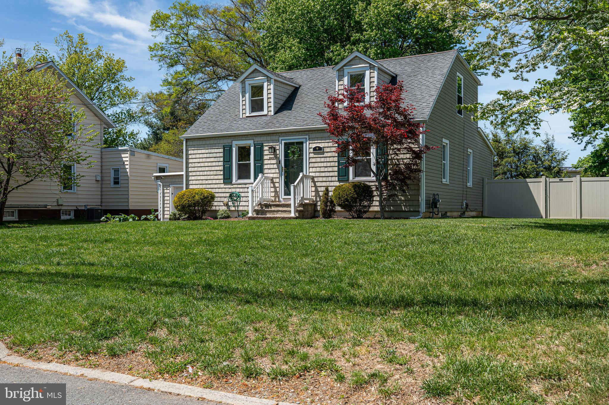 227 Princeton Ave, Hampton, NJ 08619