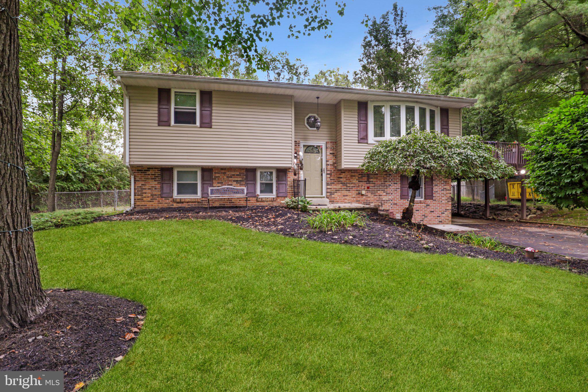 74 Midway Ave, Langhorne, PA 19047 photo