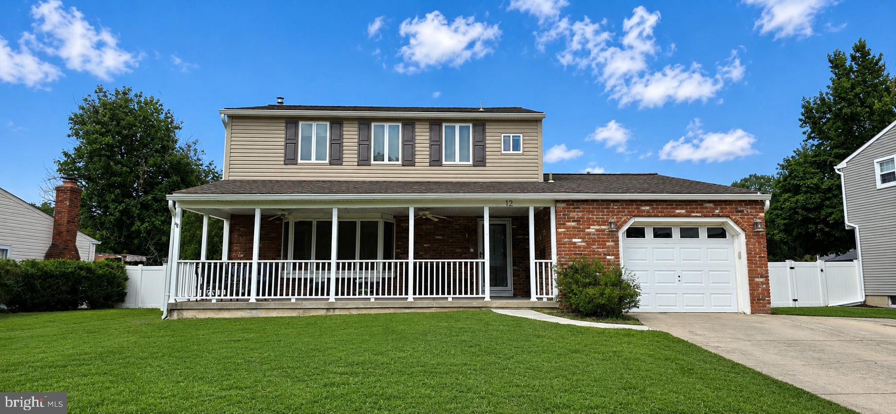 12 Vicksburg Rd, Clementon, NJ 08021