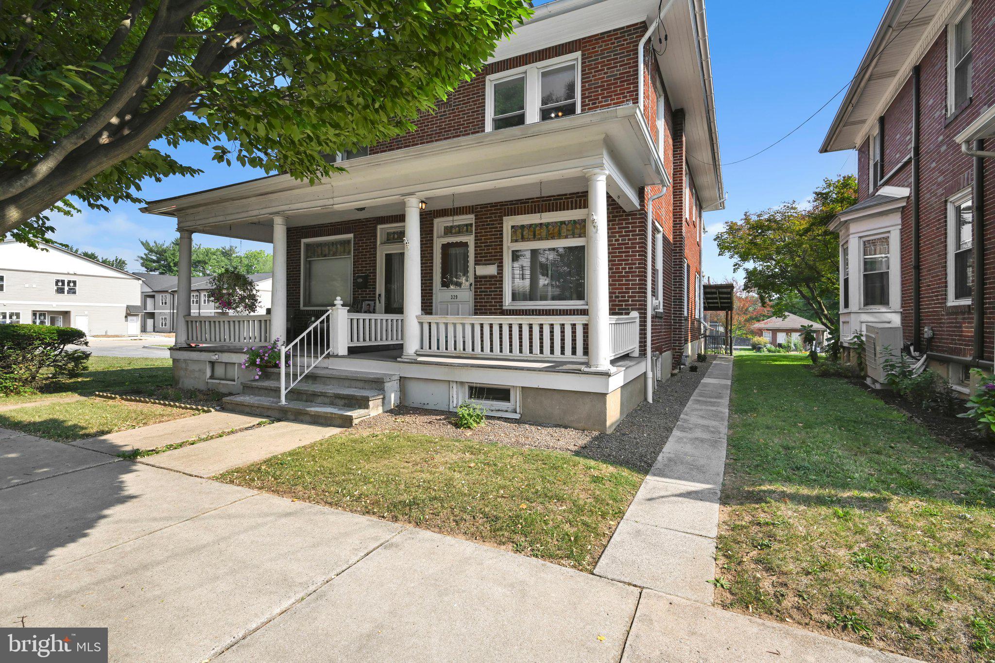 329 W Penn Ave, Robesonia, PA 19551 photo
