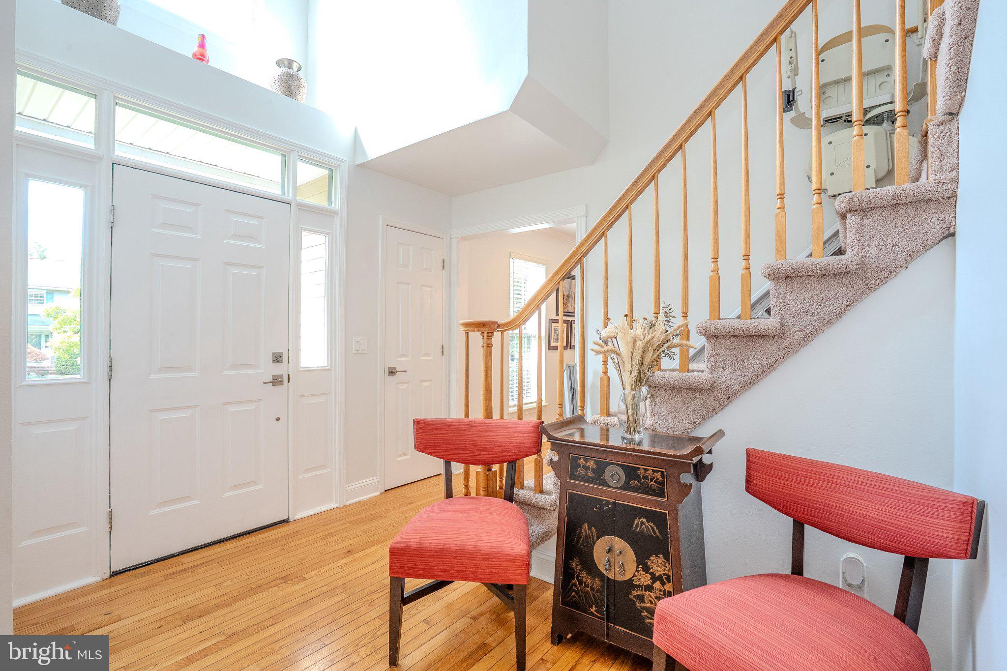 6 Fountain Dr, Somerset, NJ 08873 photo