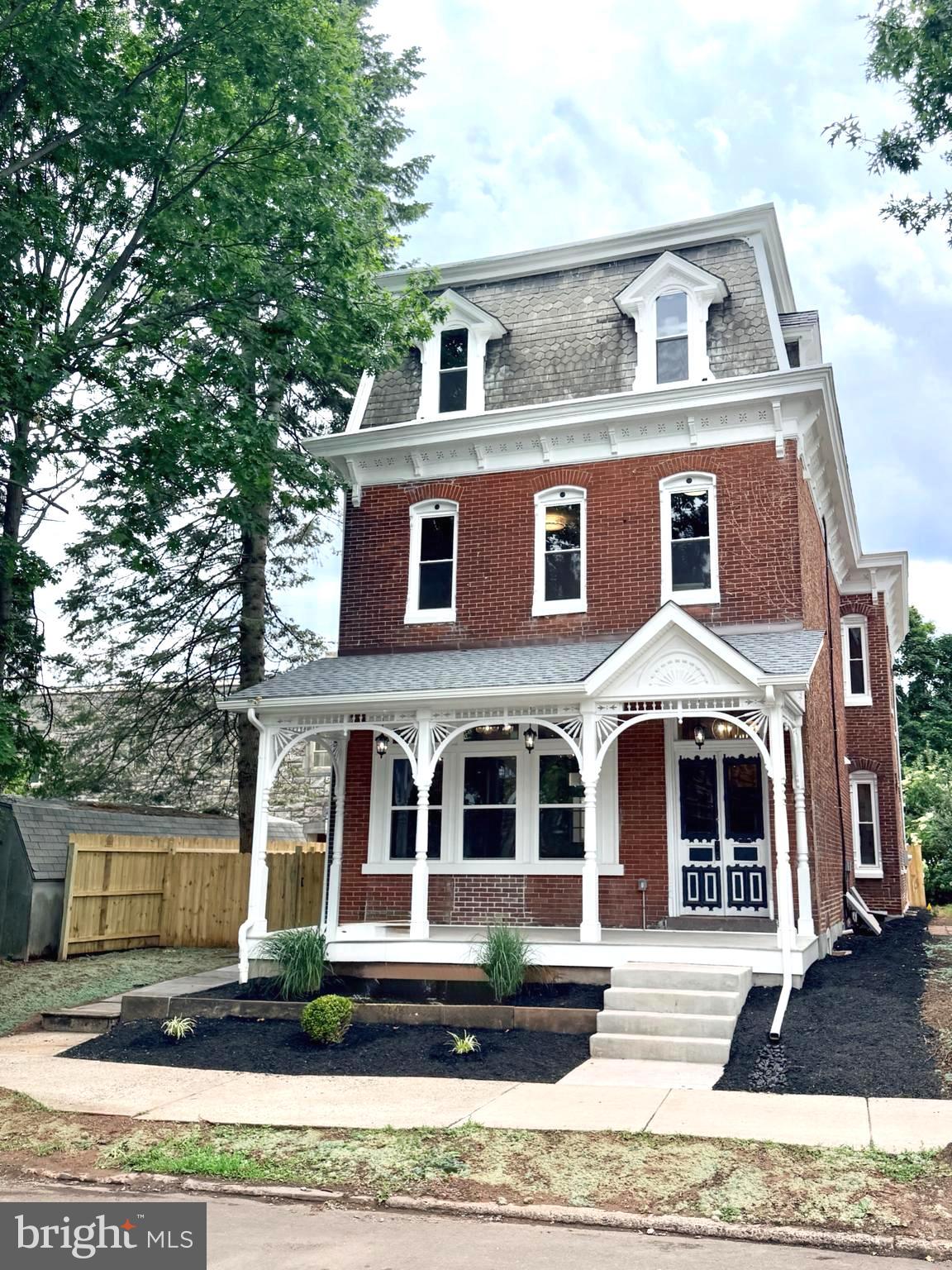 1040 High St, Pottstown, PA 19464