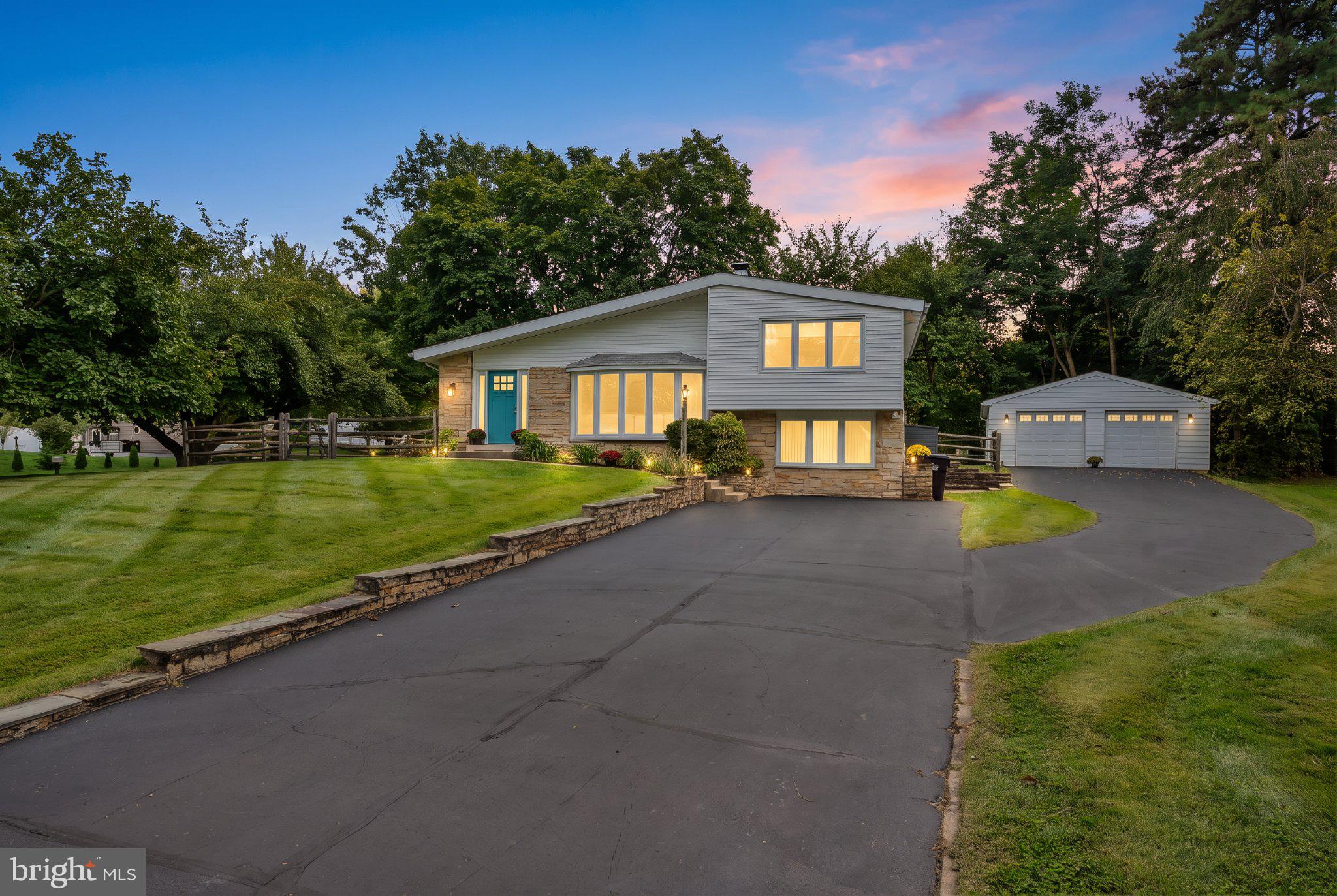 1602 Woodford Way, Blue Bell, PA 19422