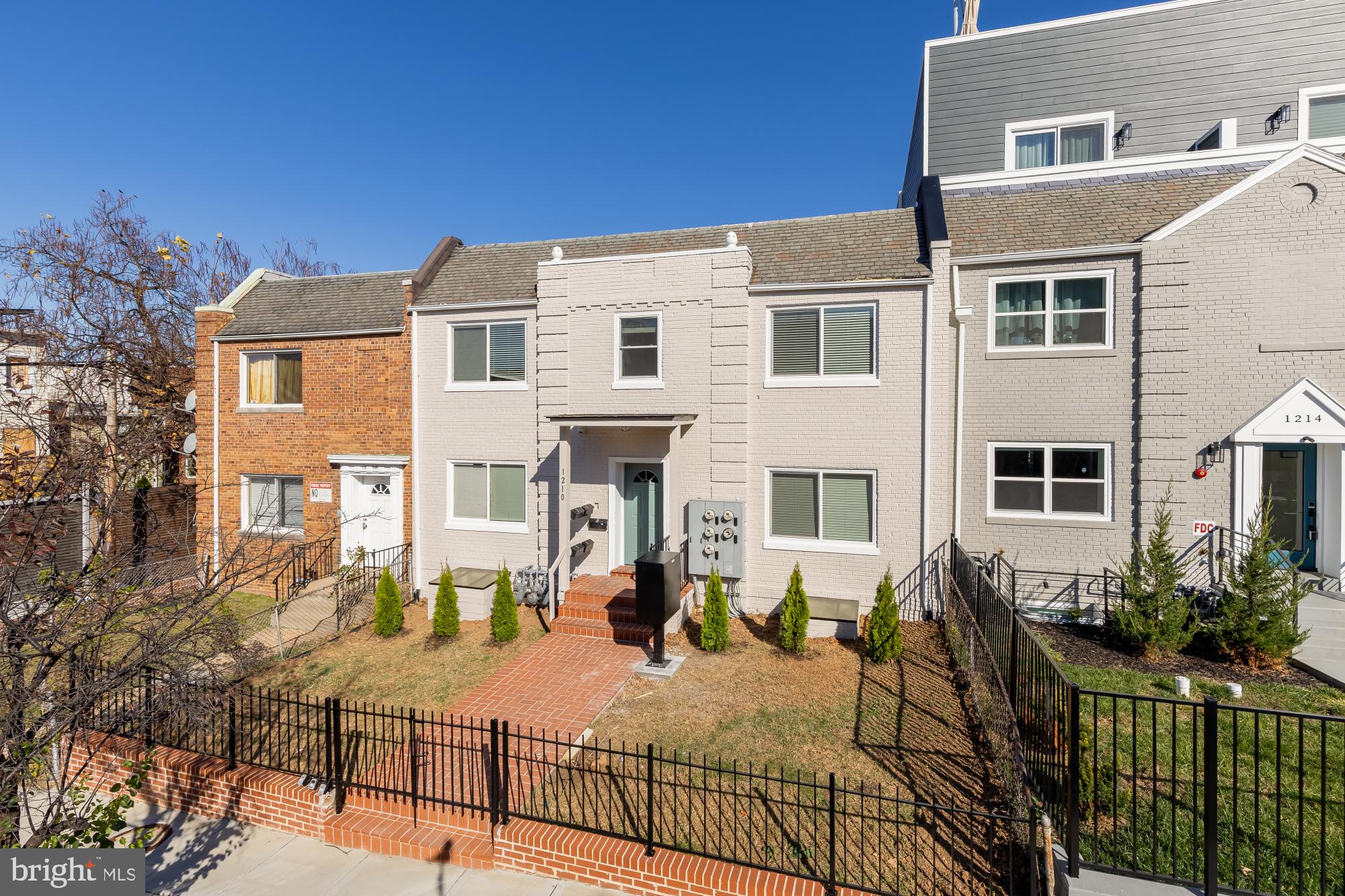 1210 Meigs Pl, Washington, DC 20002
