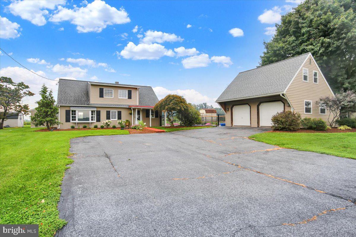512 Rosebud Rd, Myerstown, PA 17067