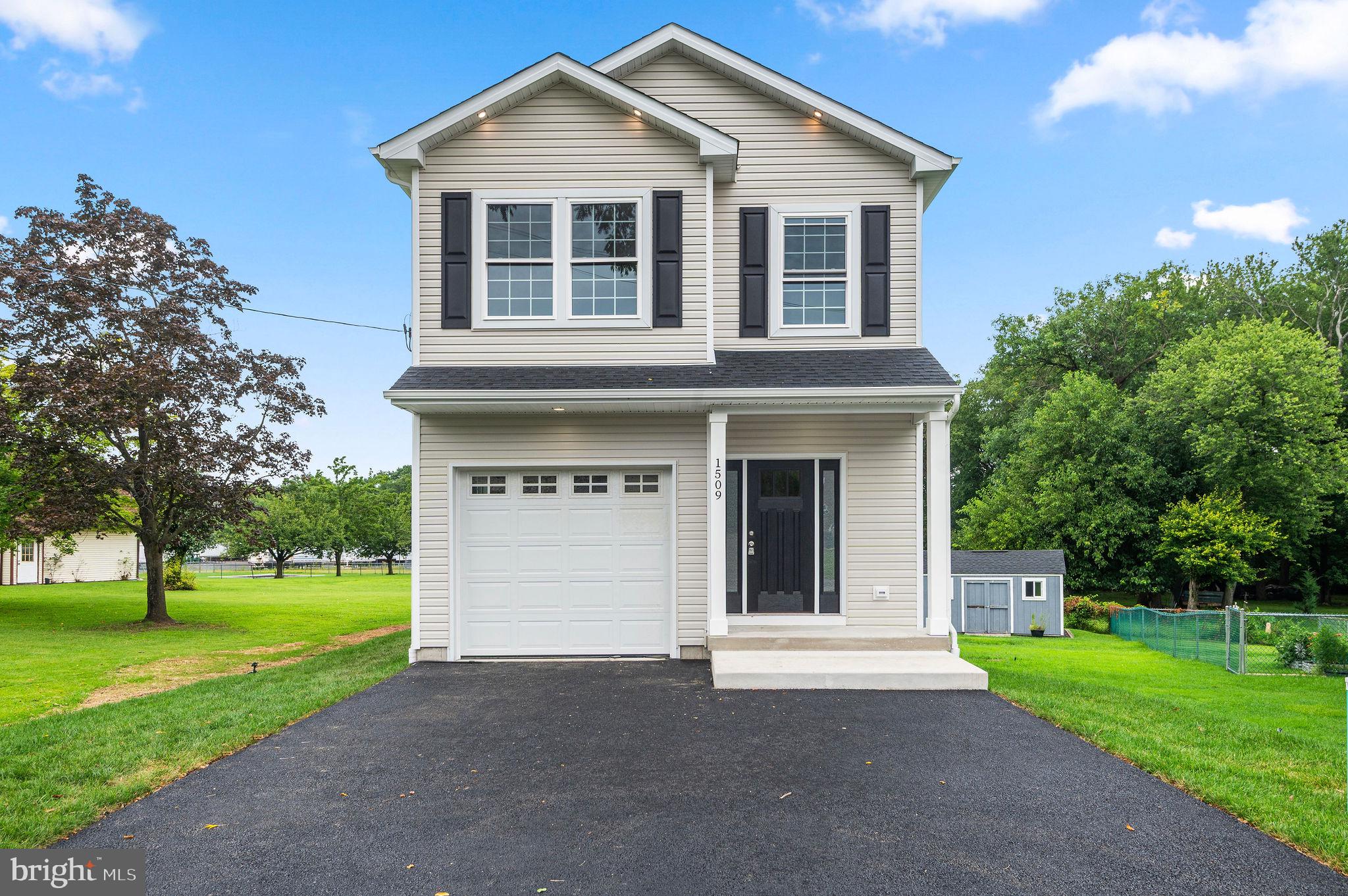 1509 River Rd, Croydon, PA 19021