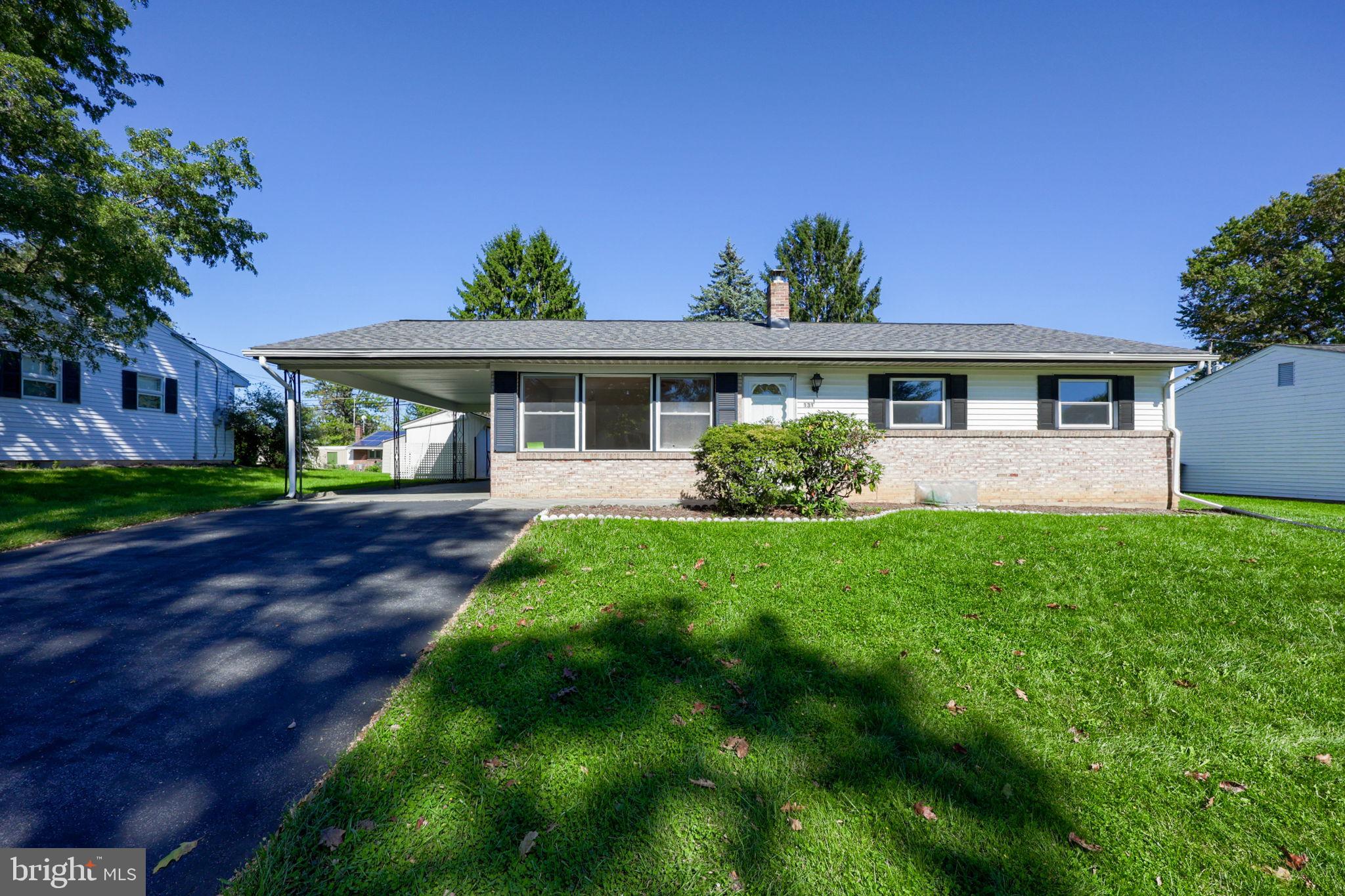 131 Cambridge Dr, Mechanicsburg, PA 17055