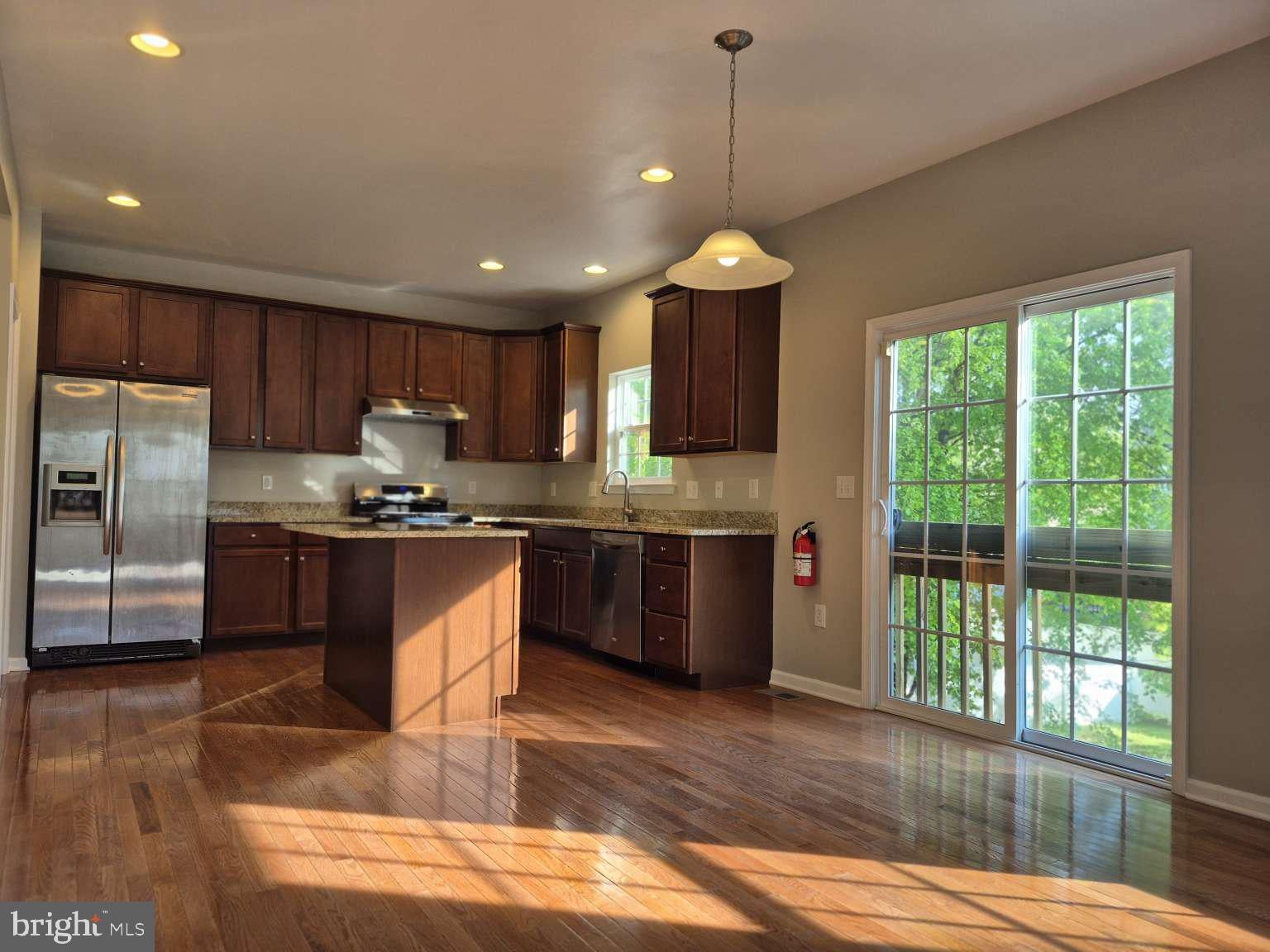 8 Locust Ln, Swedesboro, NJ 08085 photo