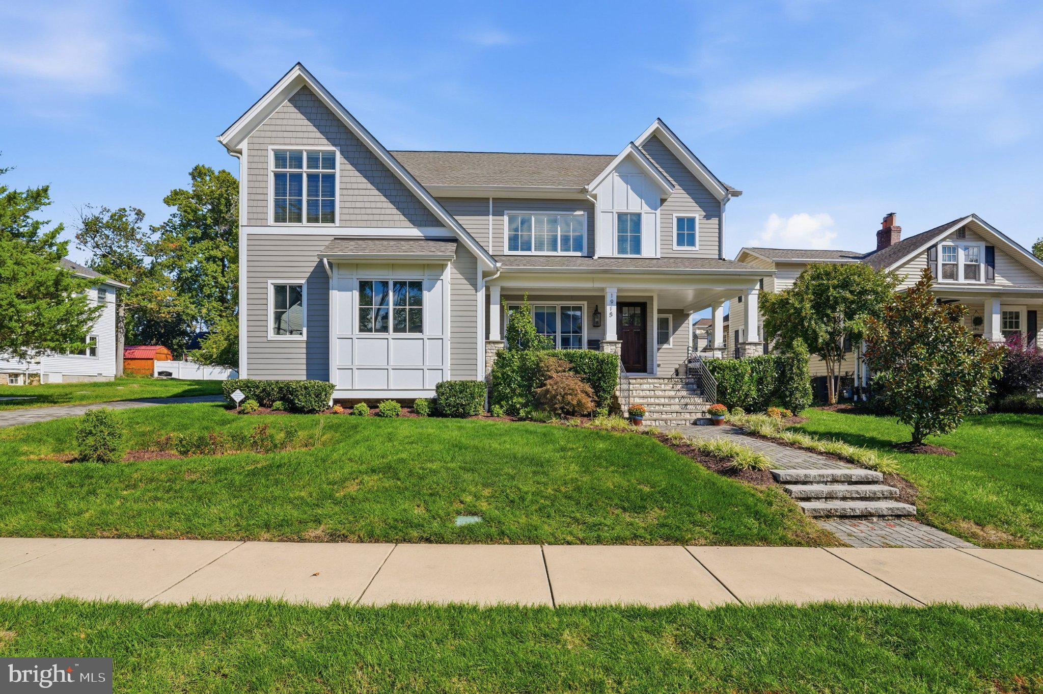 1915 Van Buren St, Arlington, VA 22205