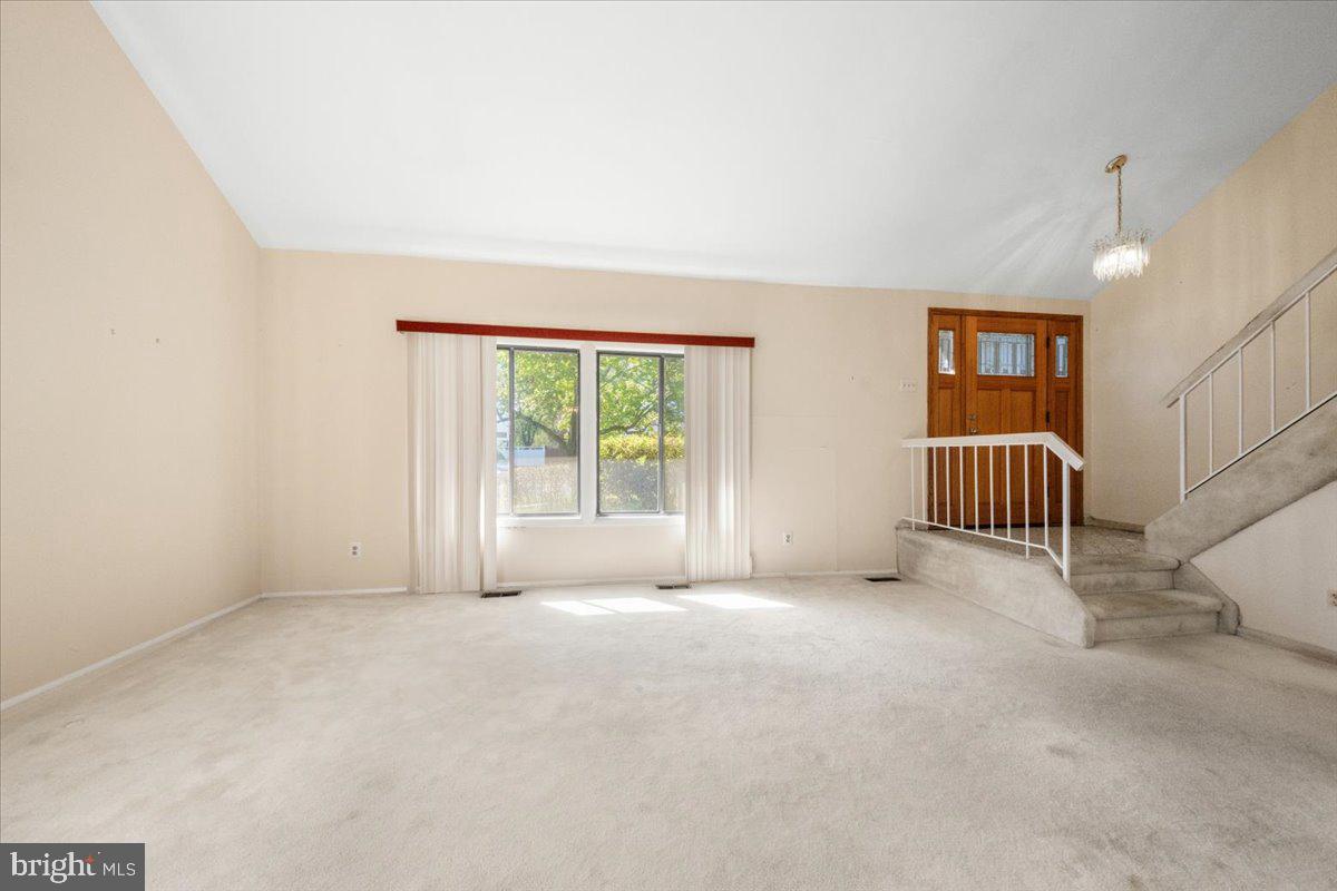 16 Piedmond Ln, Sicklerville, NJ 08081 photo