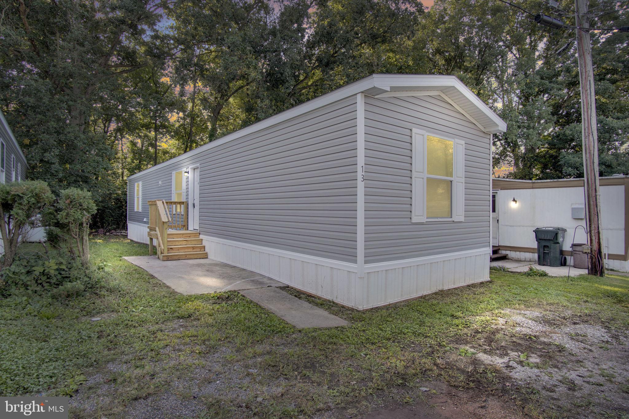 13 Mobile, Thomasville, PA 17364