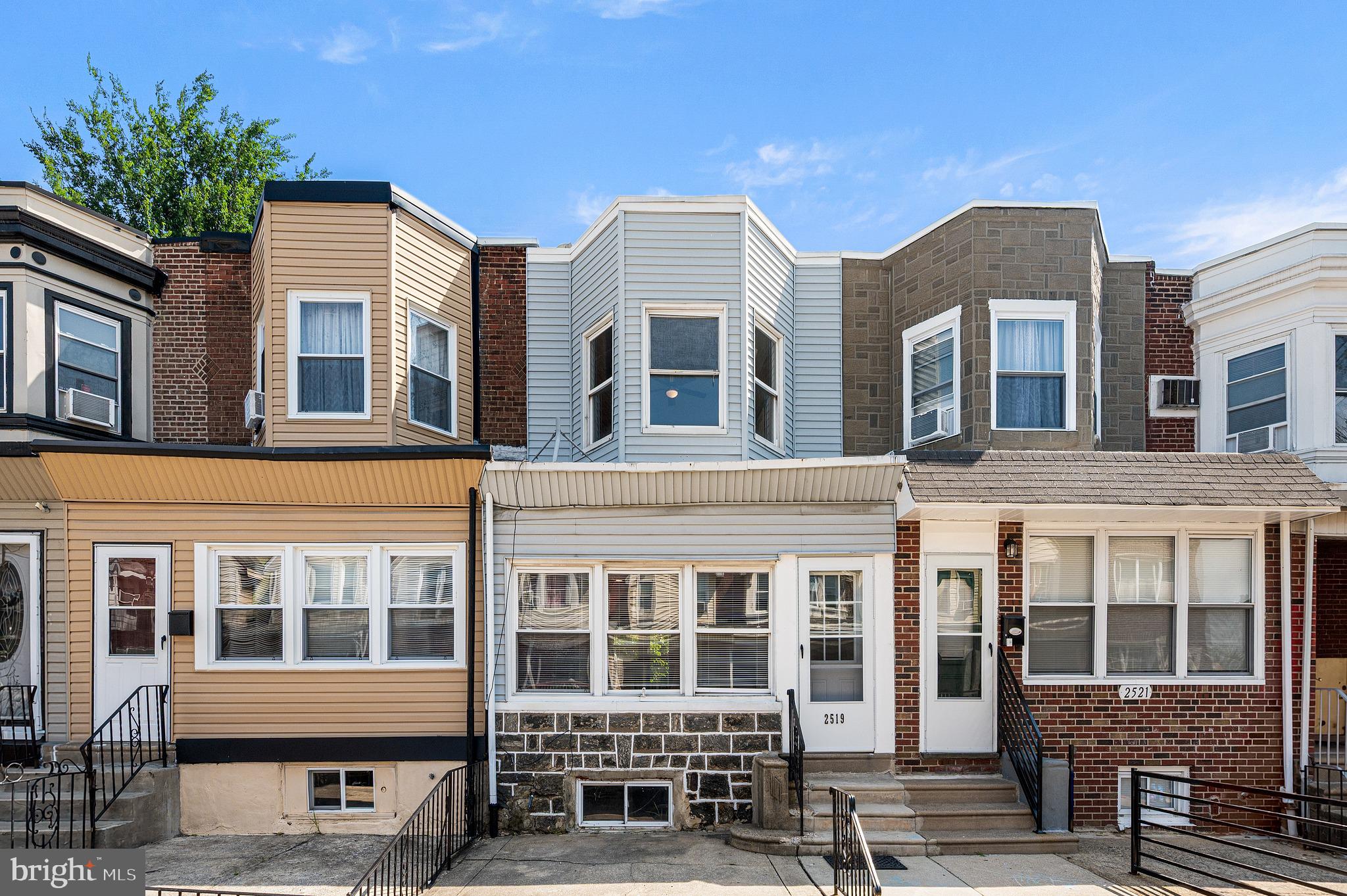 2519 Hobson St, Philadelphia, PA 19142