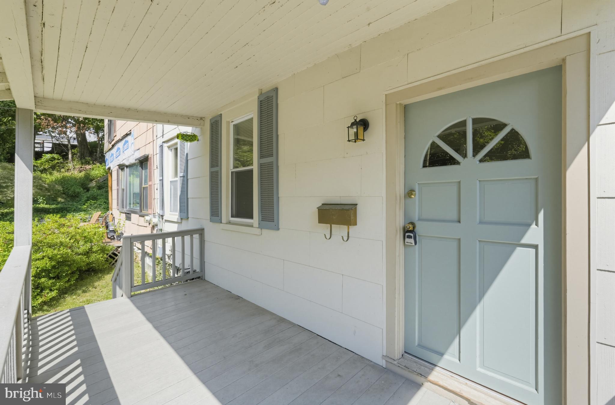 881 Rock Ln, Elkins Park, PA 19027