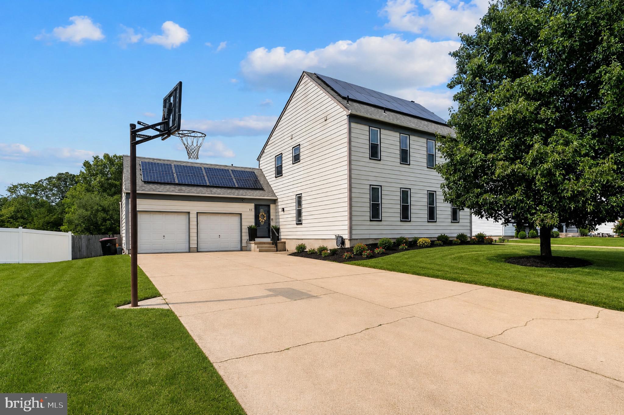 11 Fox Chase Dr, Blackwood, NJ 08012 photo