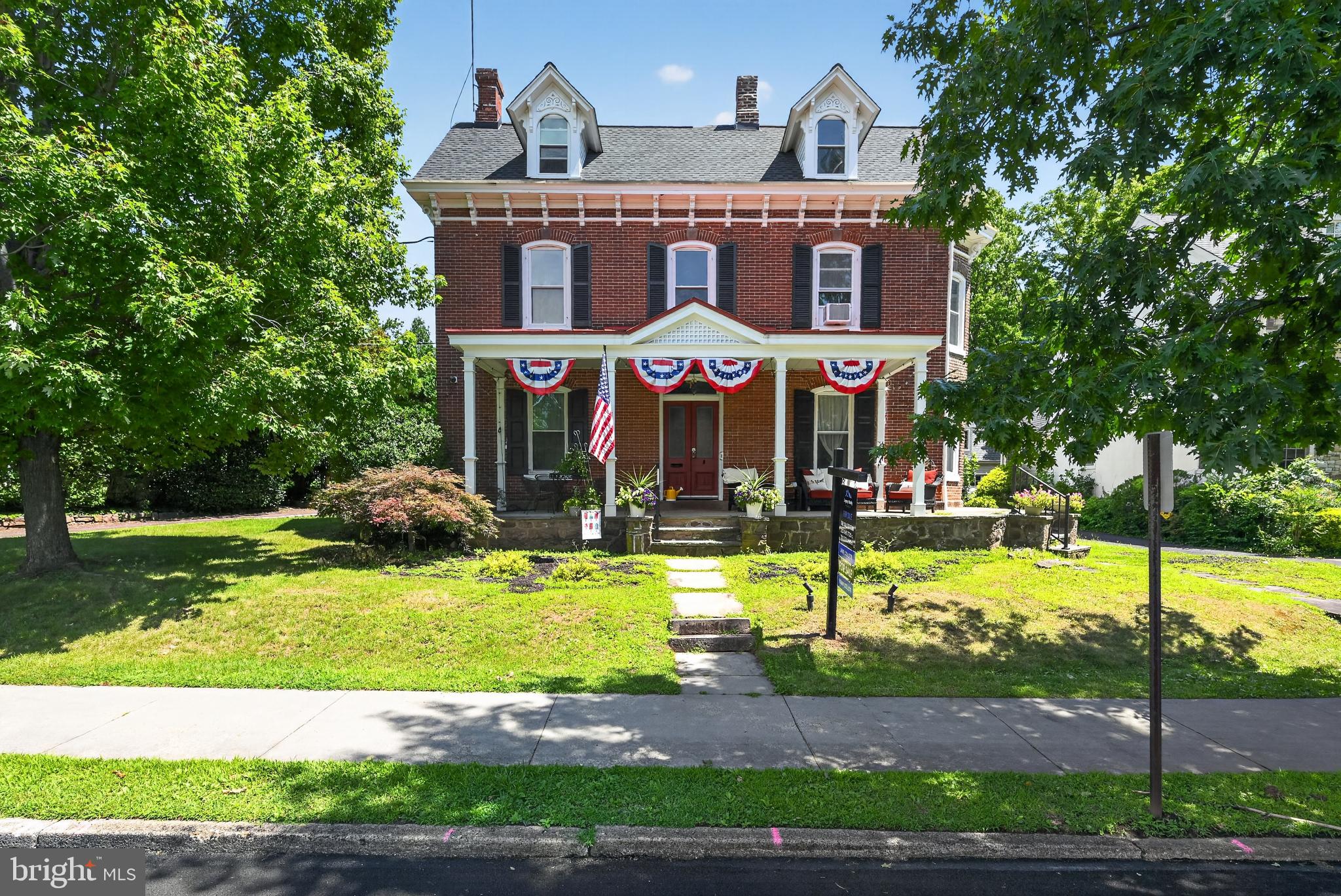 255 State St, Newtown, PA 18940