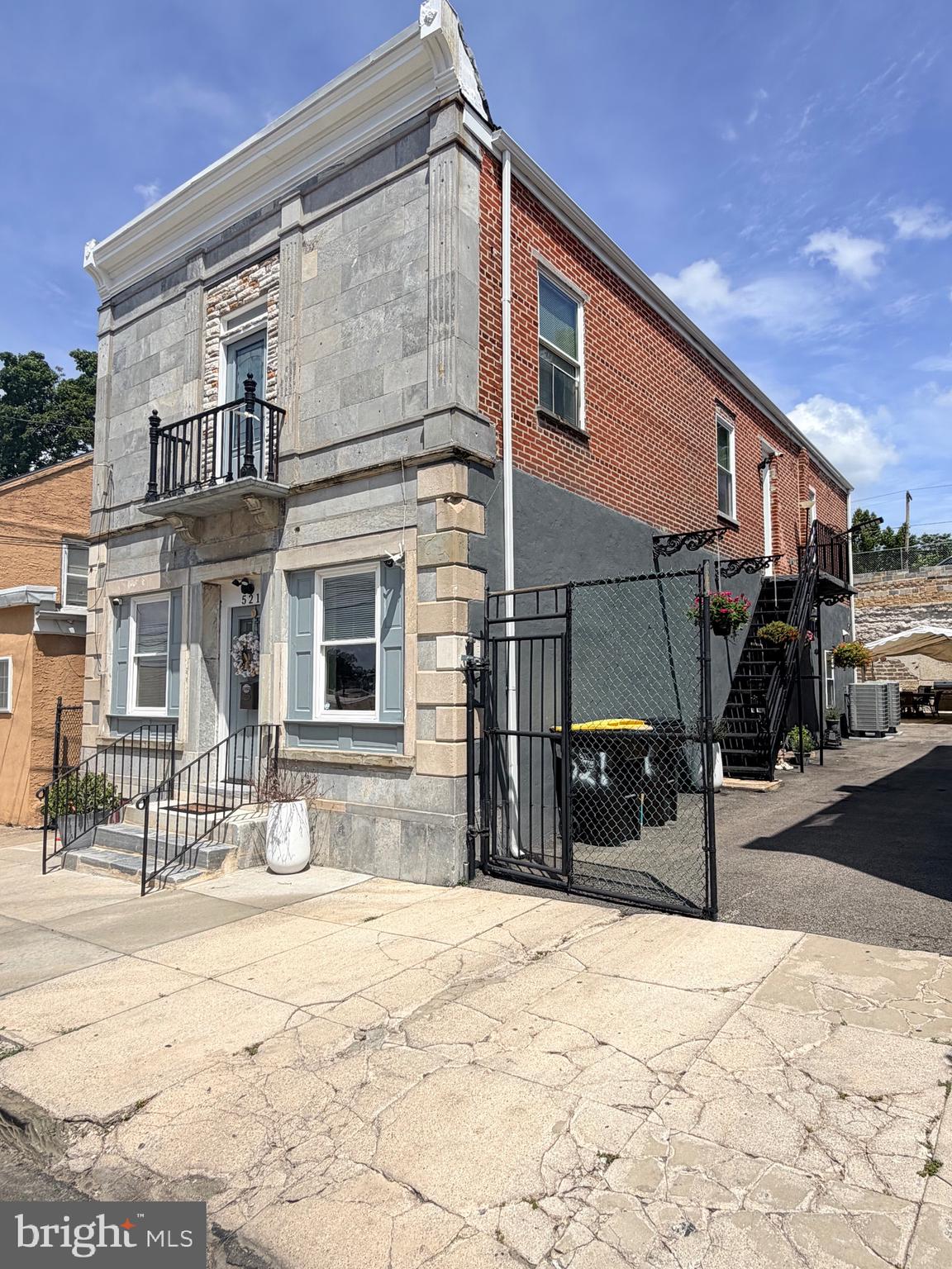 521 E Moore St, Norristown, PA 19401 photo
