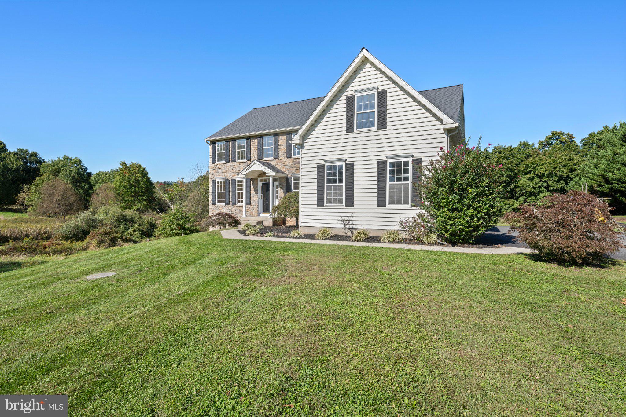 390 Bethel Church Rd, Spring City, PA 19475
