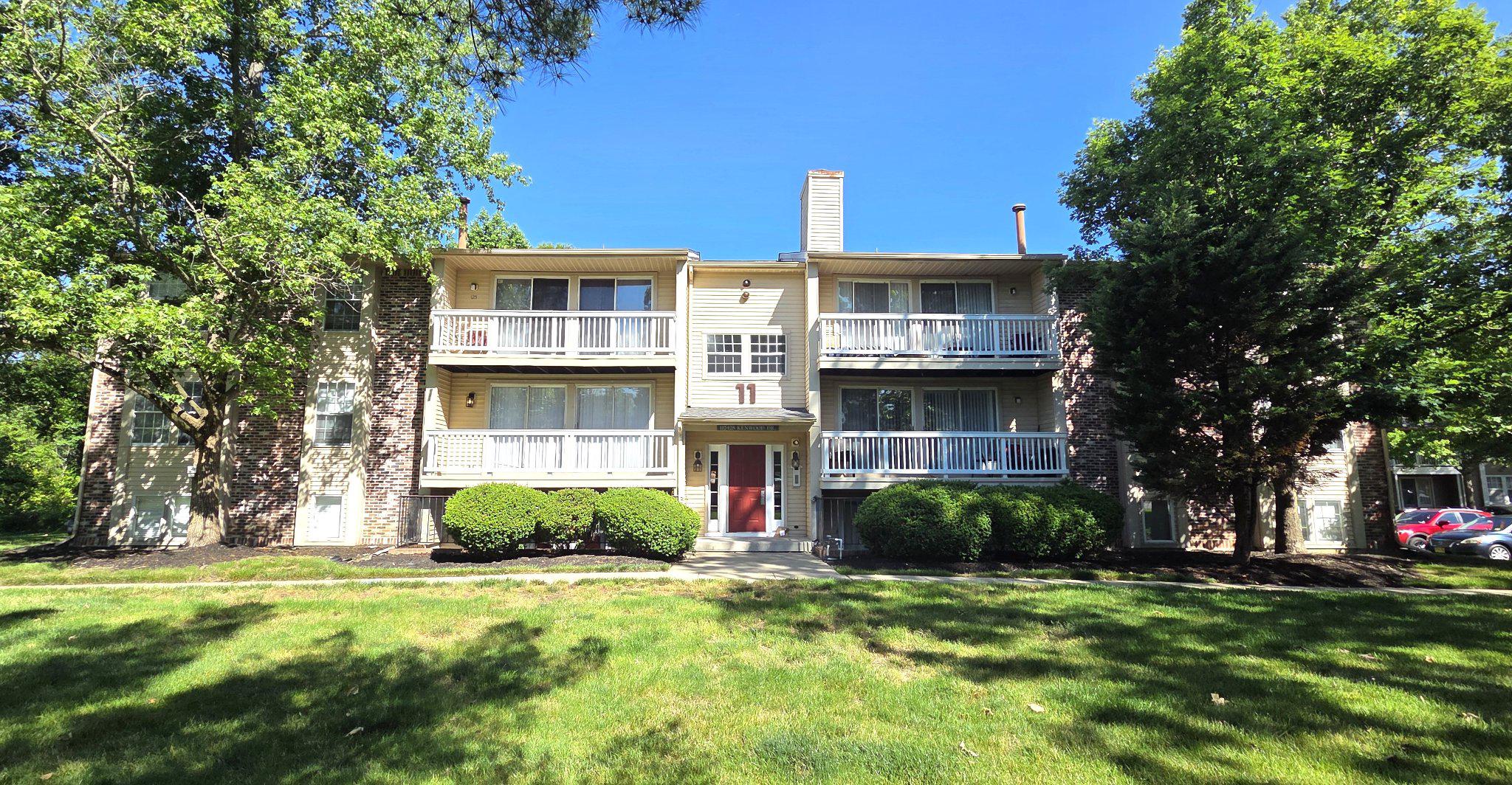 121 Kenwood Dr, Sicklerville, NJ 08081 photo