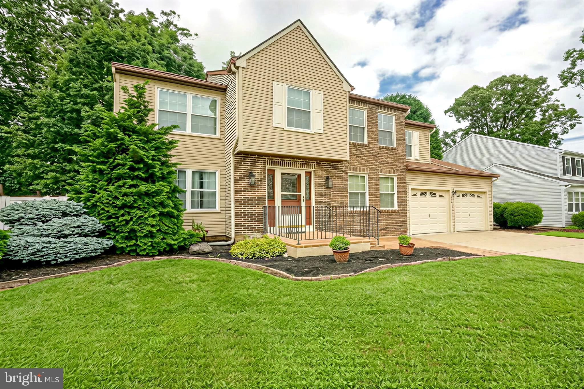 309 Dundee Dr, Williamstown, NJ 08094 photo