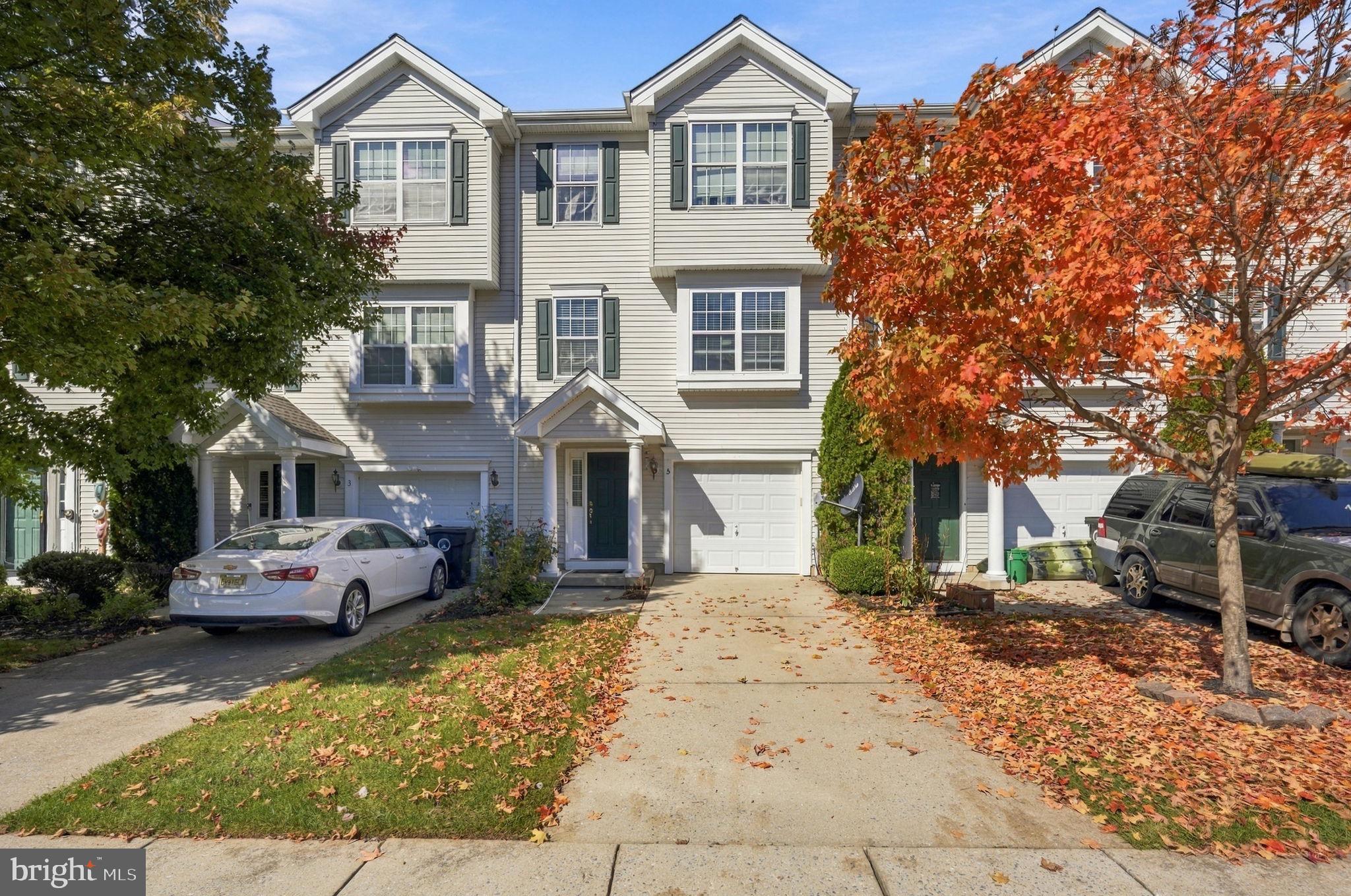 5 Highgrove Ct, West Deptford Twp, NJ 08086