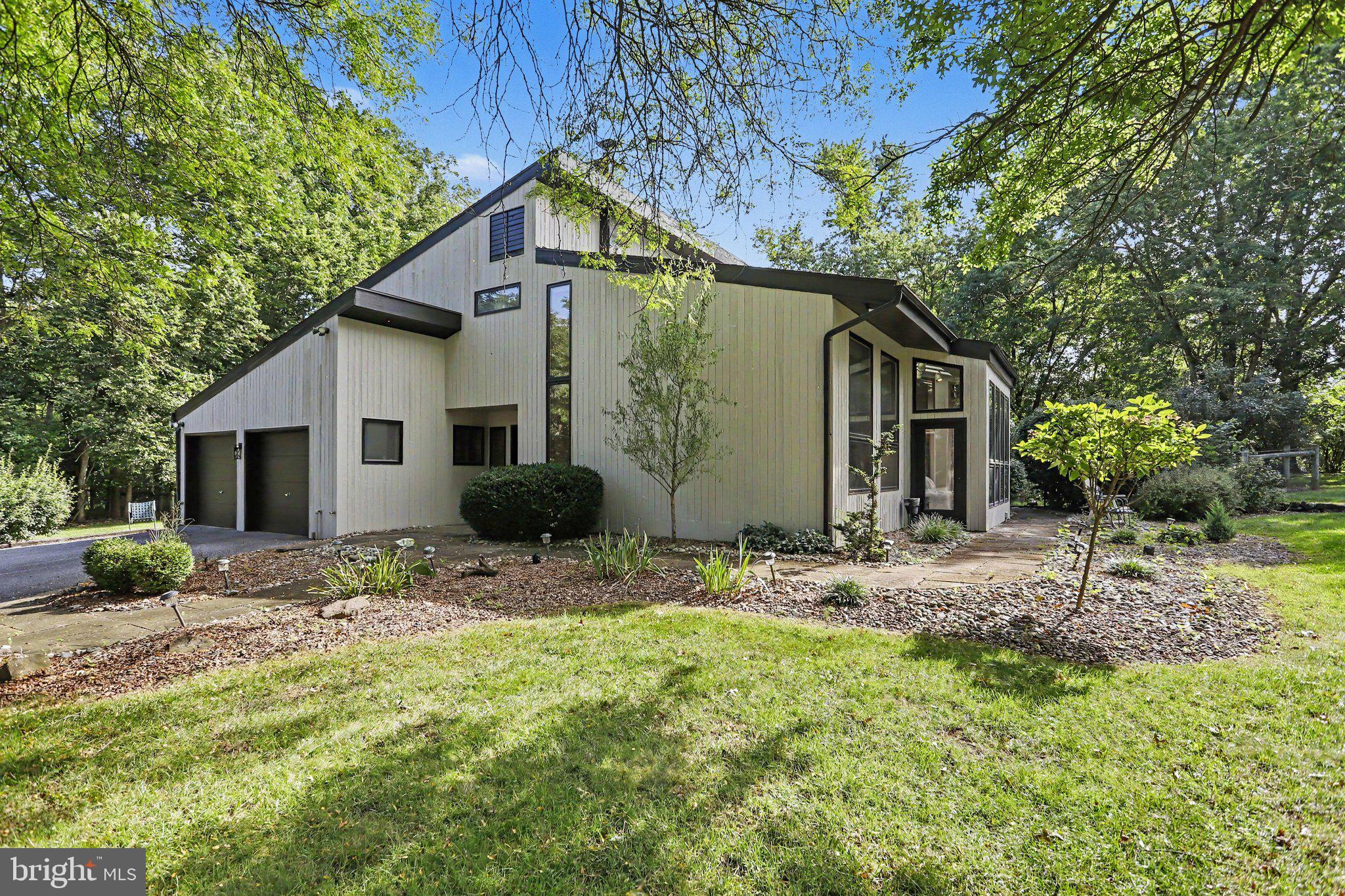 524 Saw Mill Rd, Mechanicsburg, PA 17055 photo