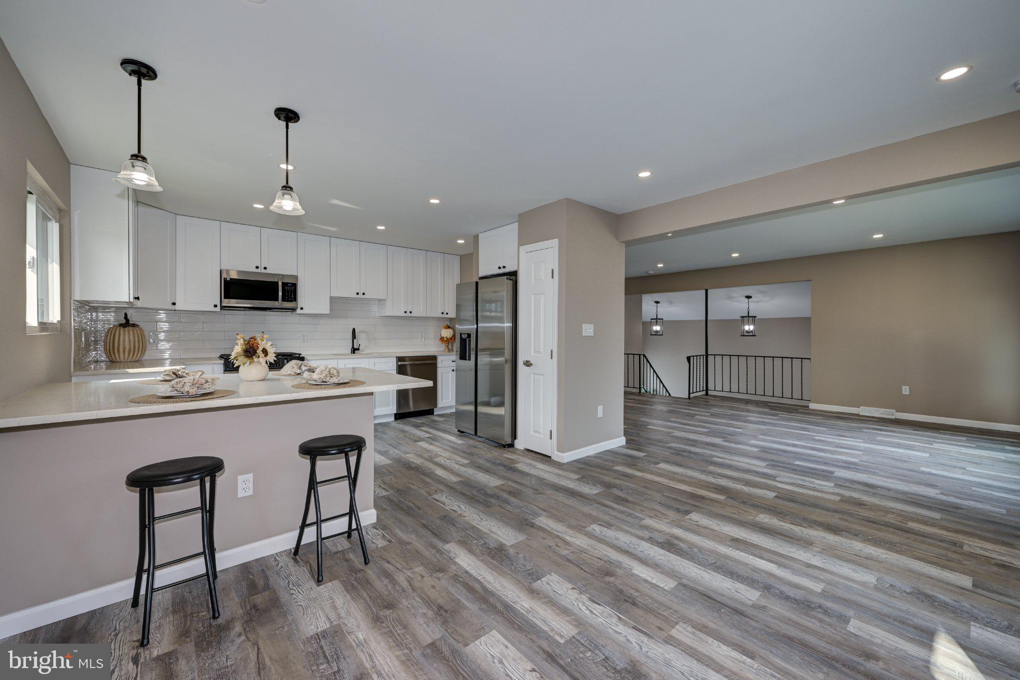 13 Kingsbridge Dr, Burlington, NJ 08016 photo