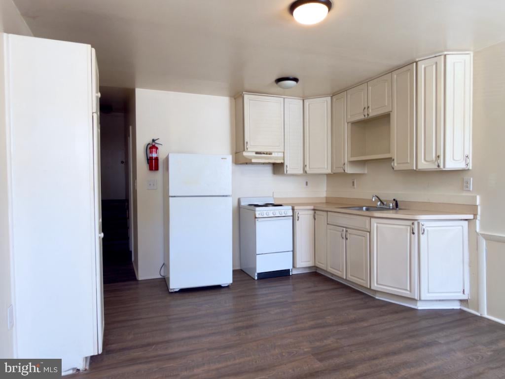 517 N Front St, Steelton, PA 17113 photo