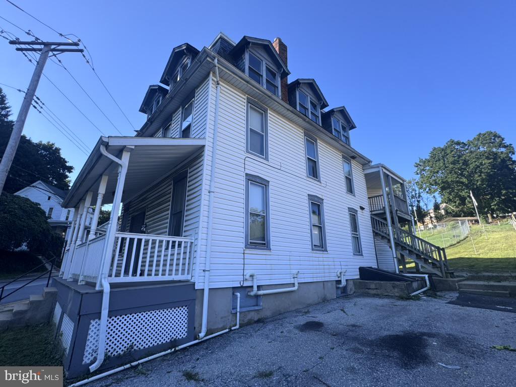 106 S Main St, Yoe, PA 17313 photo